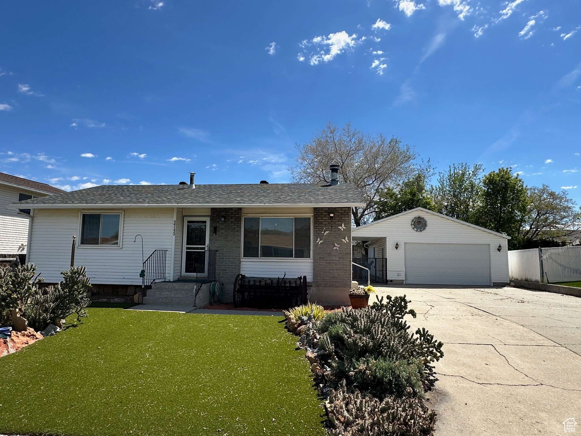Magna, UT 84044,3745 S 8070 W