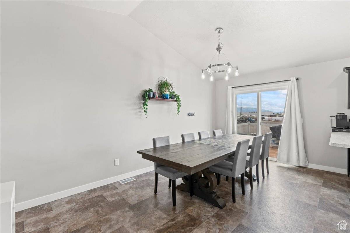 North Salt Lake, UT 84054,971 W FARNHAM DR.