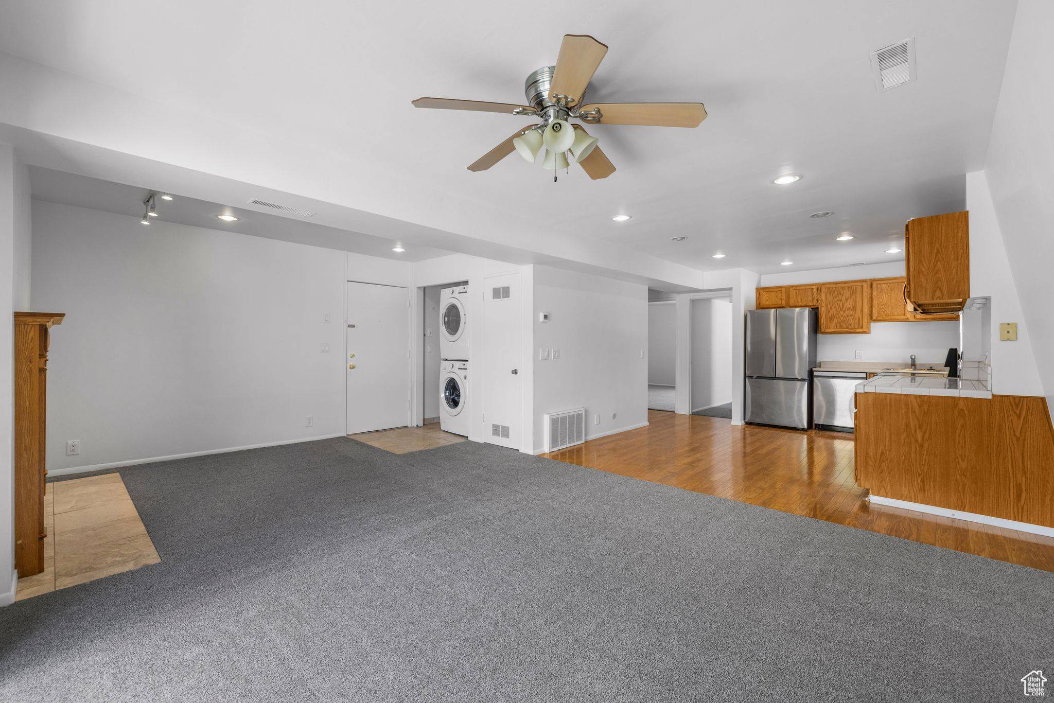 Salt Lake City, UT 84117,4878 S HIGHLAND CIR #6