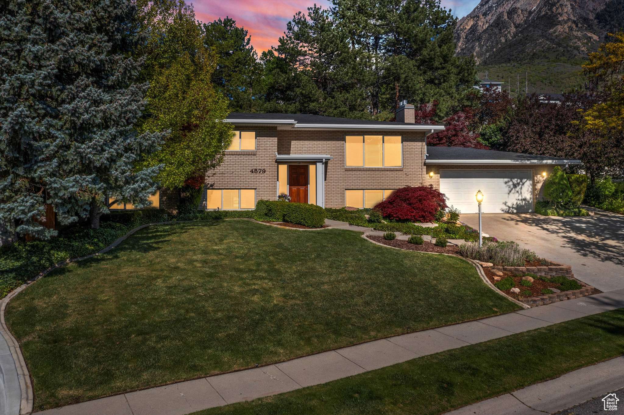 Holladay, UT 84117,4579 S WALLACE LN