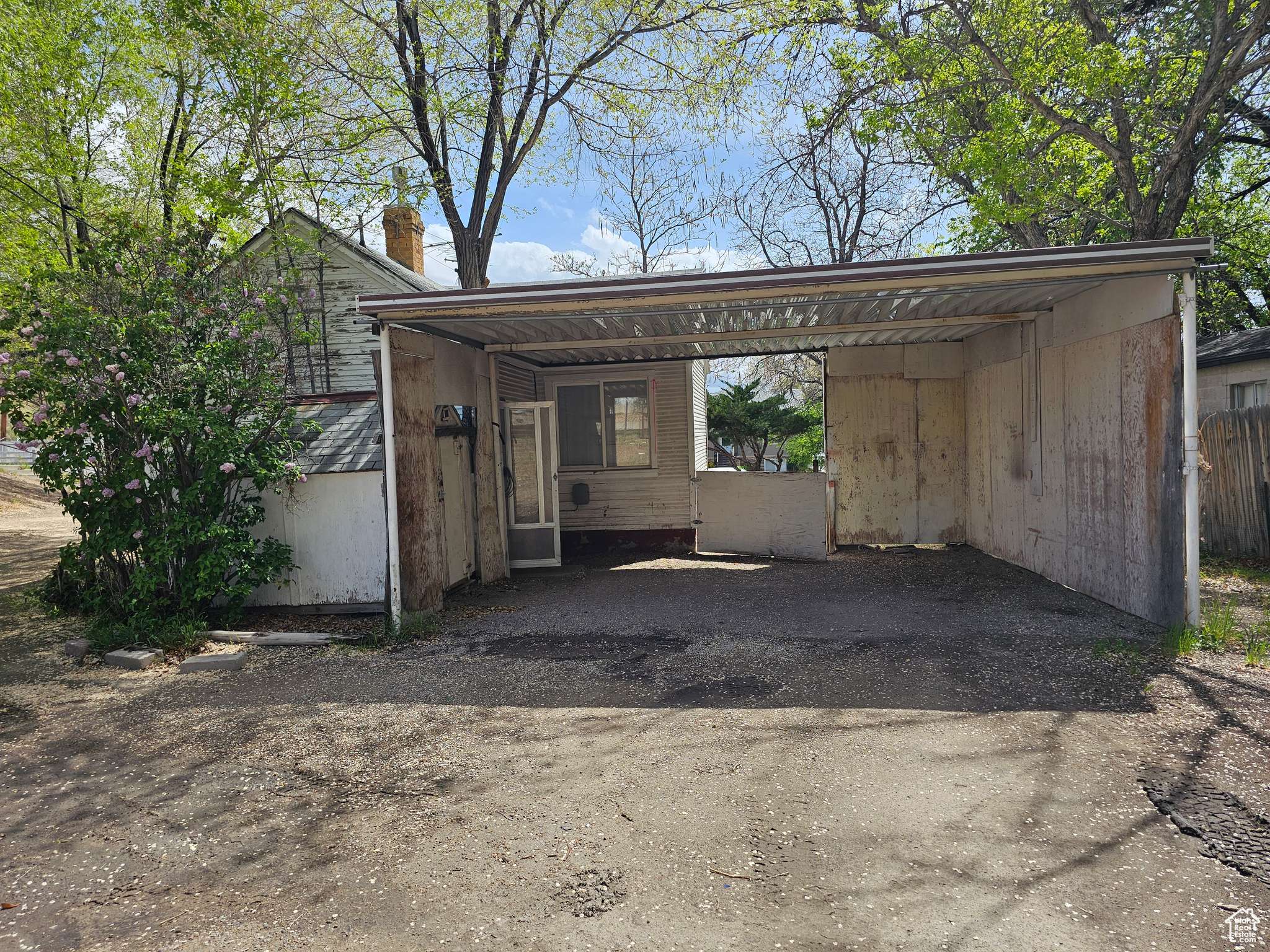 Price, UT 84501,383 N 100 E