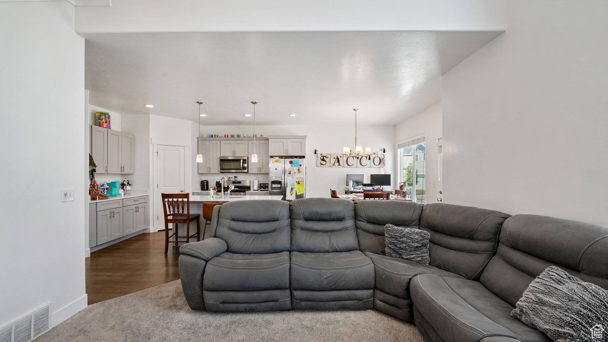 Lehi, UT 84043,3722 W 2380 N
