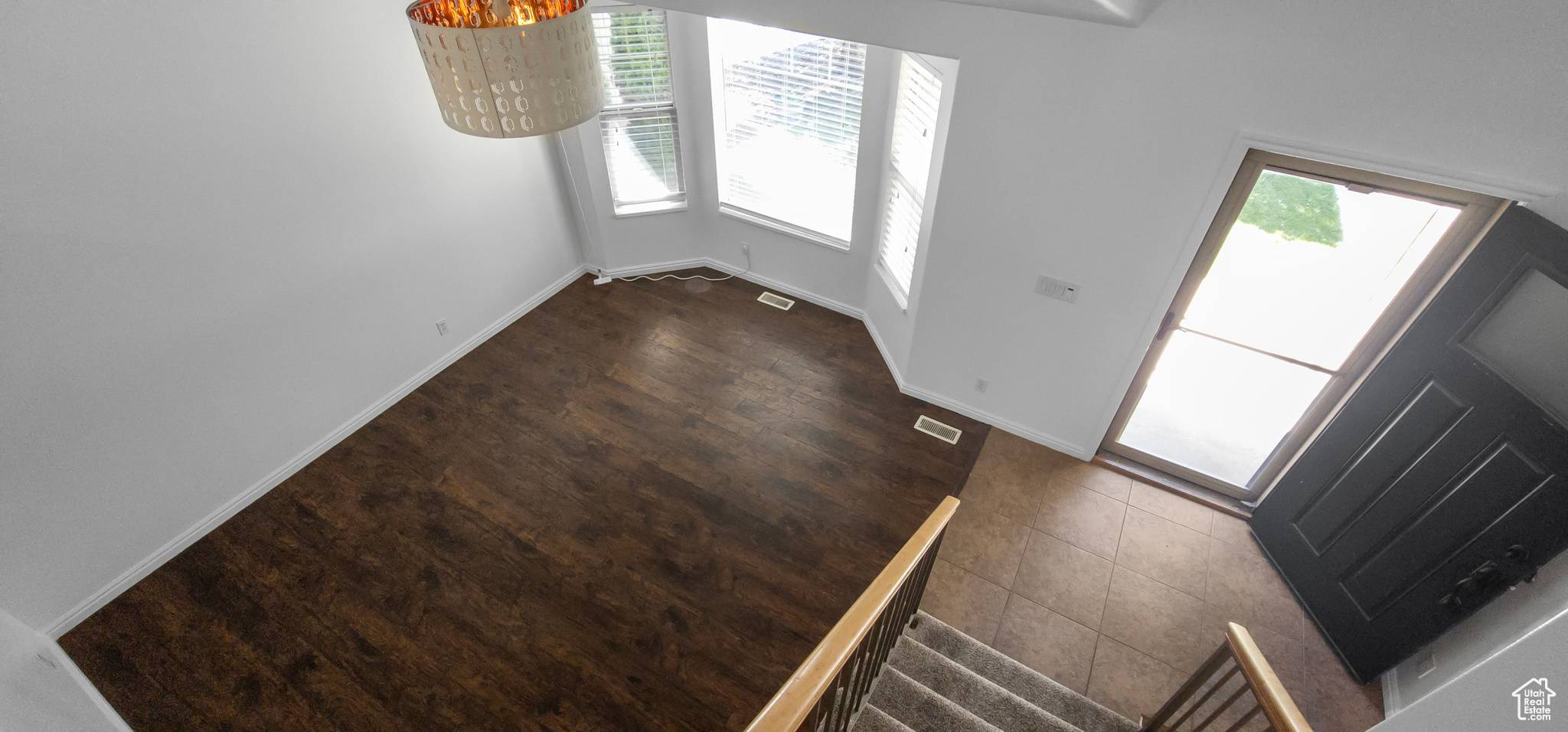 South Jordan, UT 84009,10553 S CEDAR WOOD LN