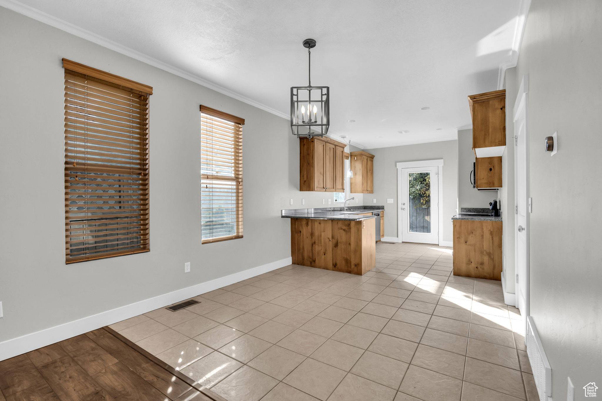 South Jordan, UT 84009,10342 S MILLERTON DR