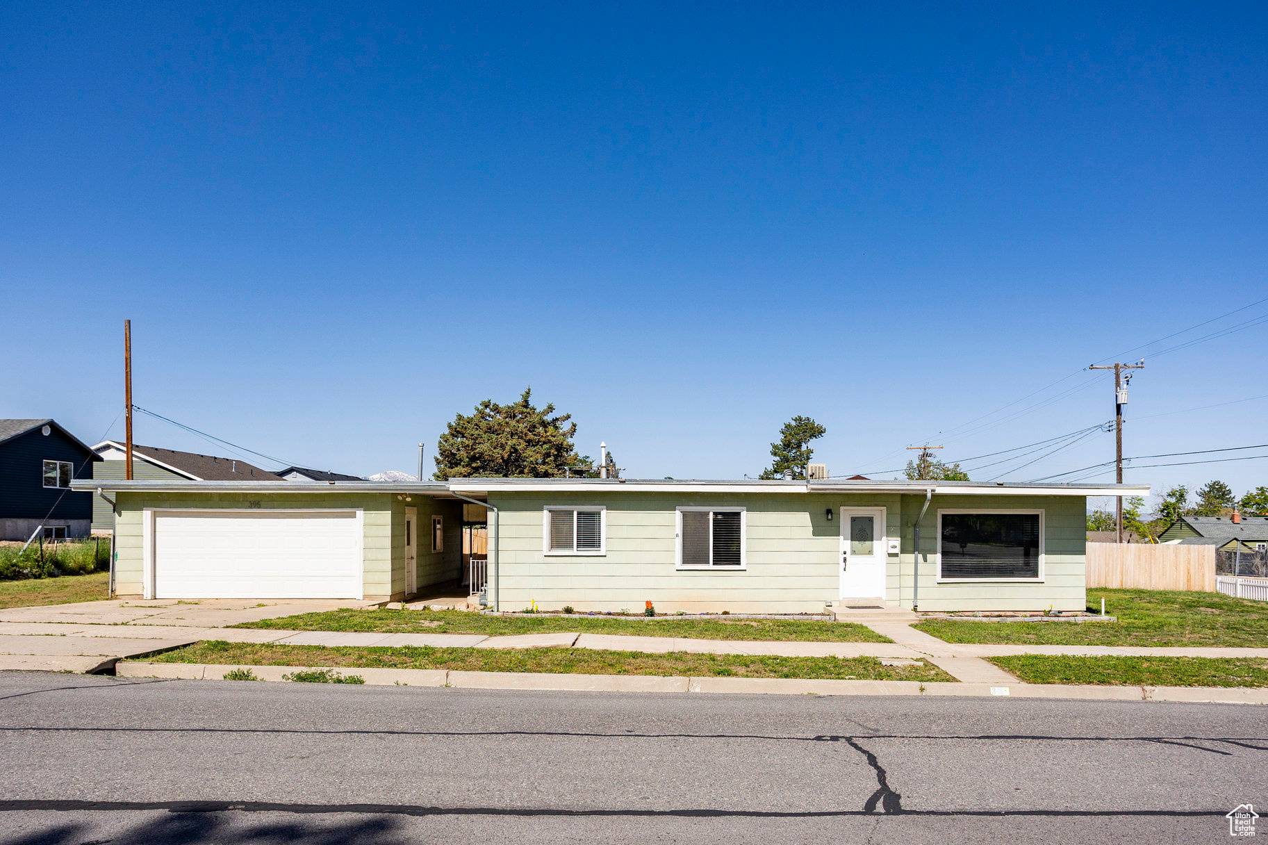 Tooele, UT 84074,395 N 1ST ST