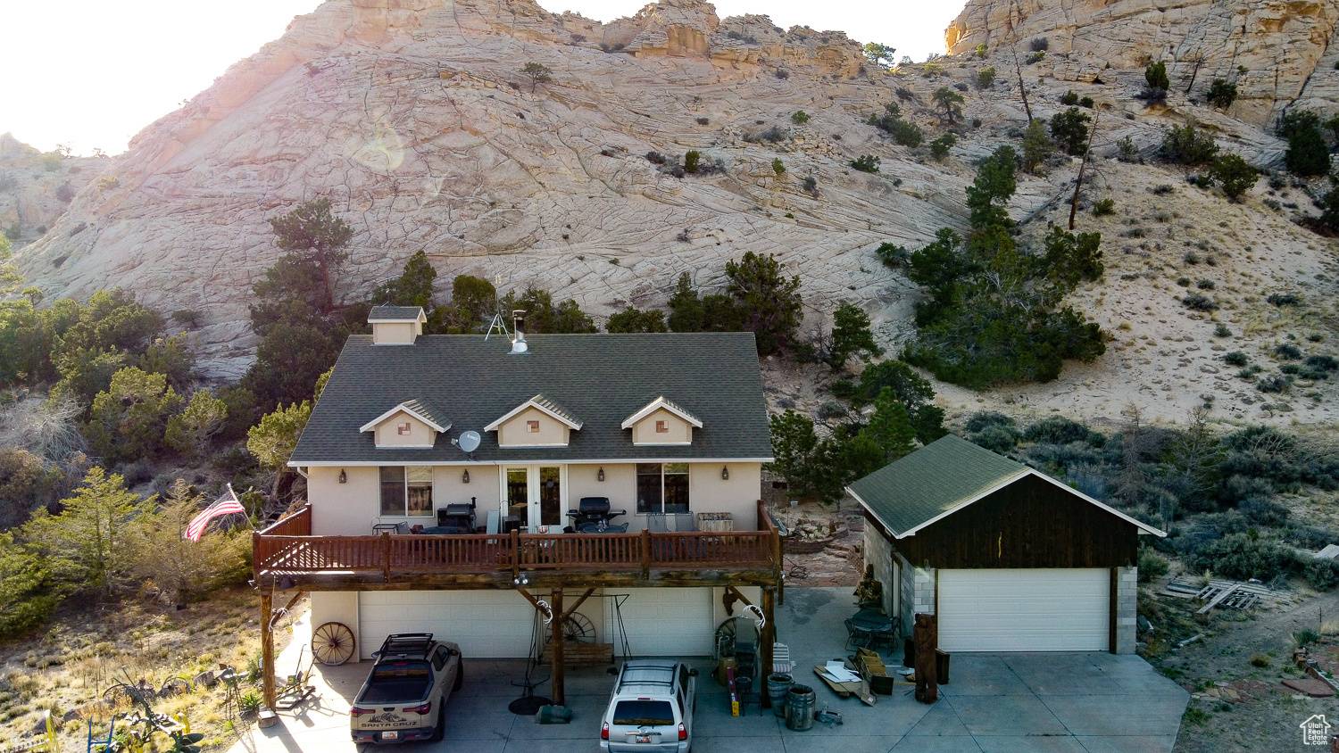 Teasdale, UT 84773,897 E COCKS COMB DR
