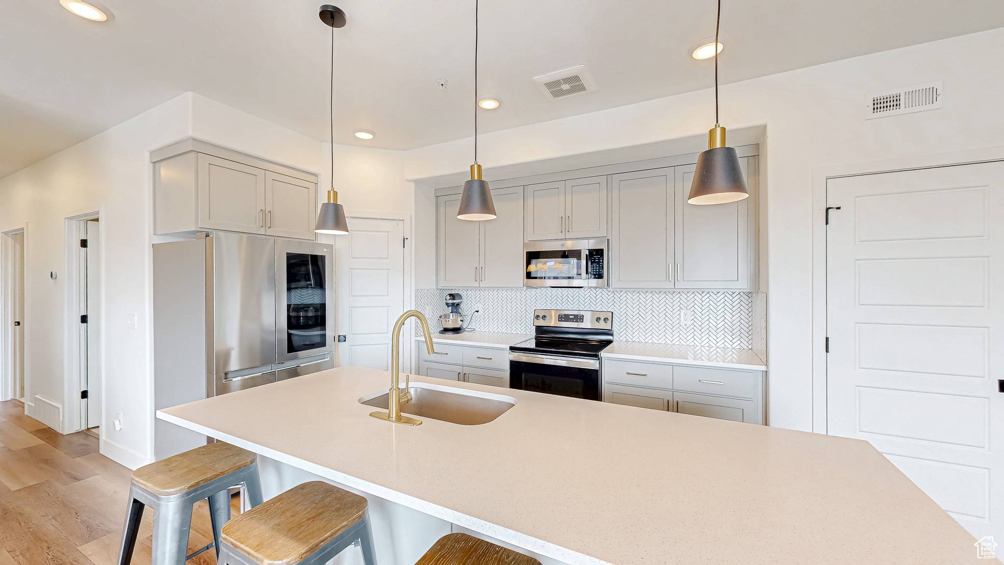 American Fork, UT 84003,376 S 1080 W #301