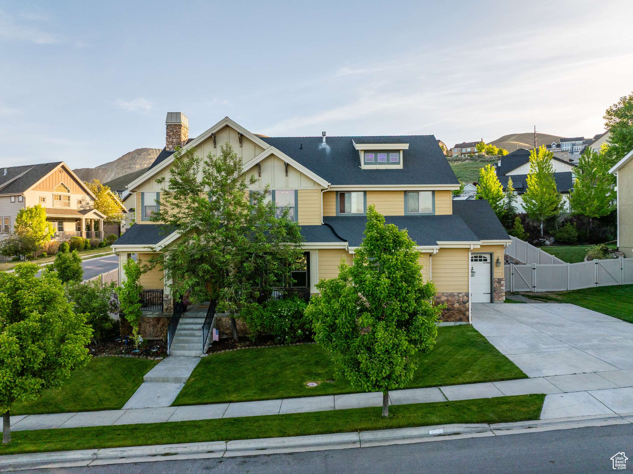 Lehi, UT 84043,2706 W FALCON RIDGE WAY