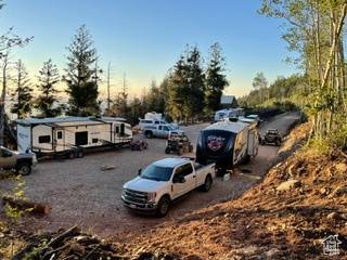 Tabiona, UT 84072