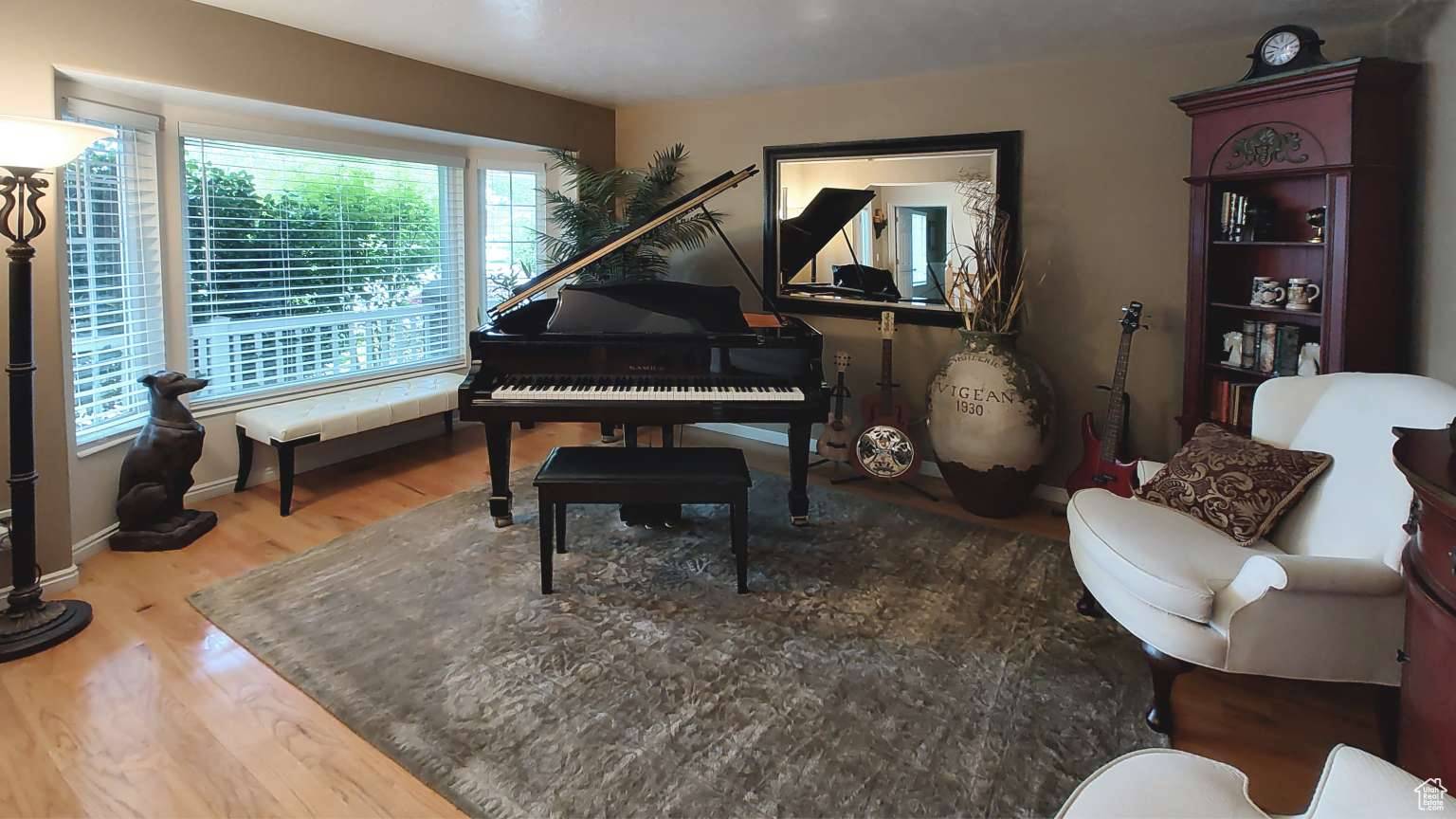 Kaysville, UT 84037,332 SEEMORE DR