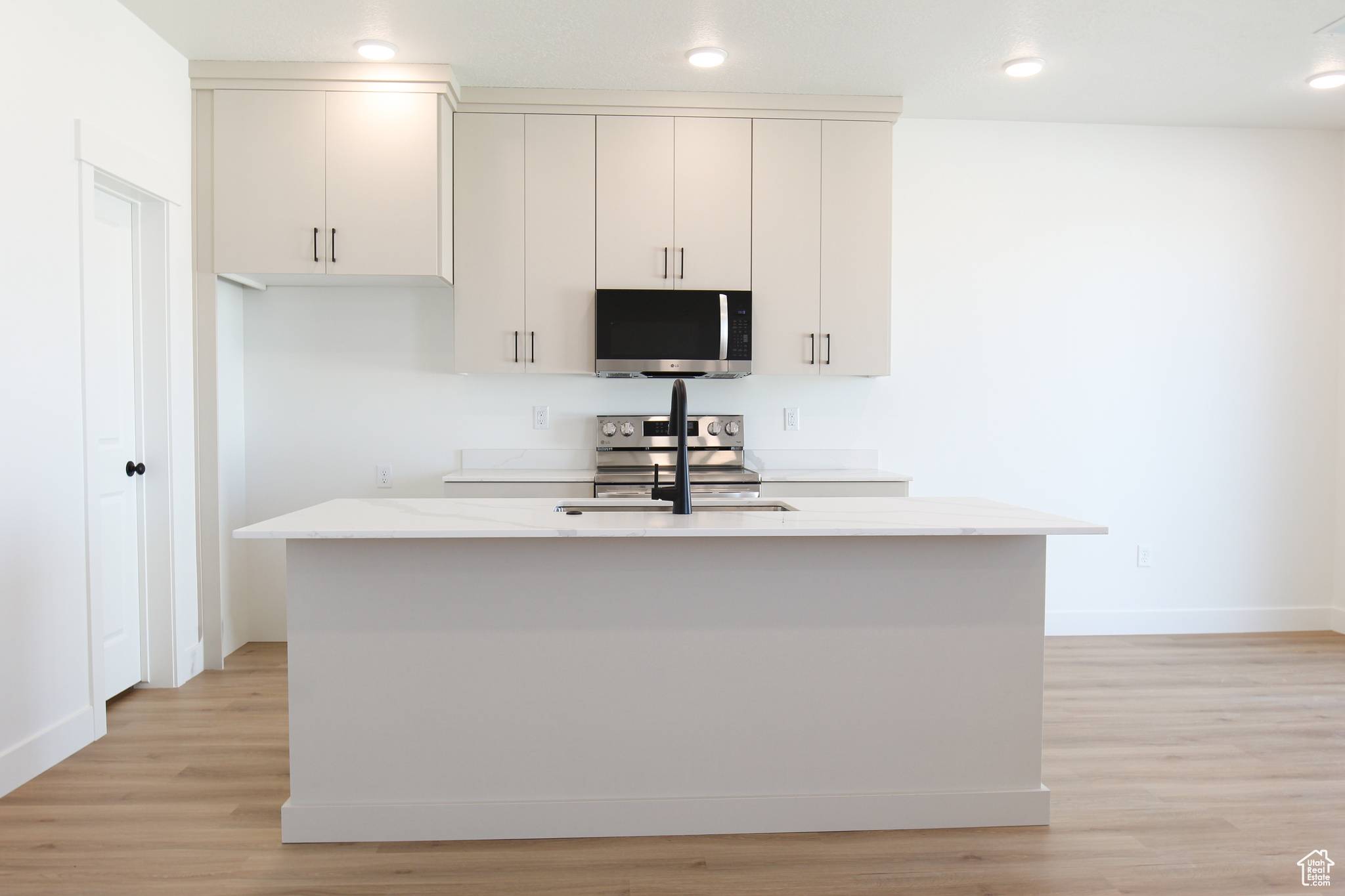 Smithfield, UT 84335,557 N 300 W