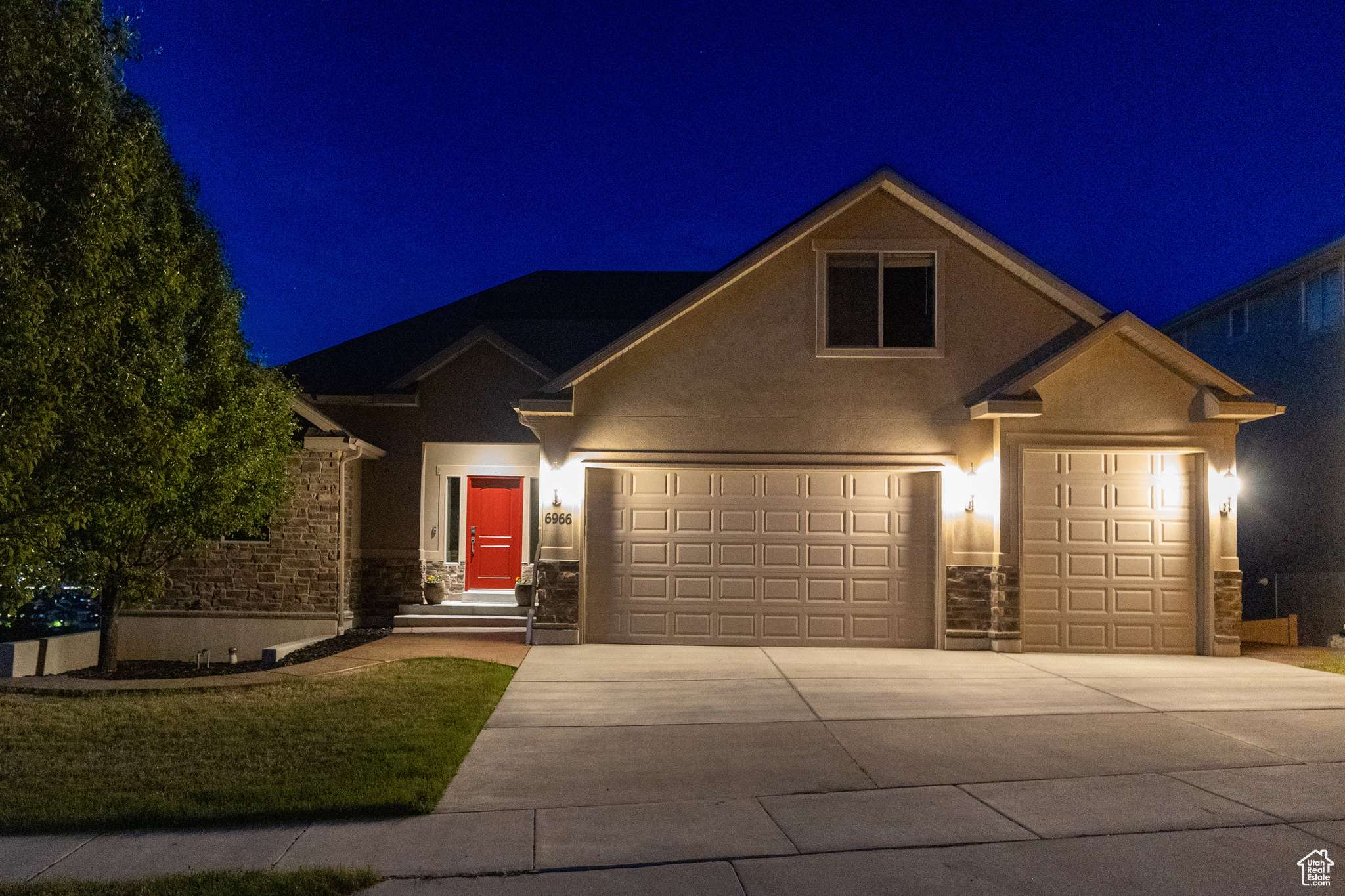 Eagle Mountain, UT 84005,6966 N SOUTH  PASS RD