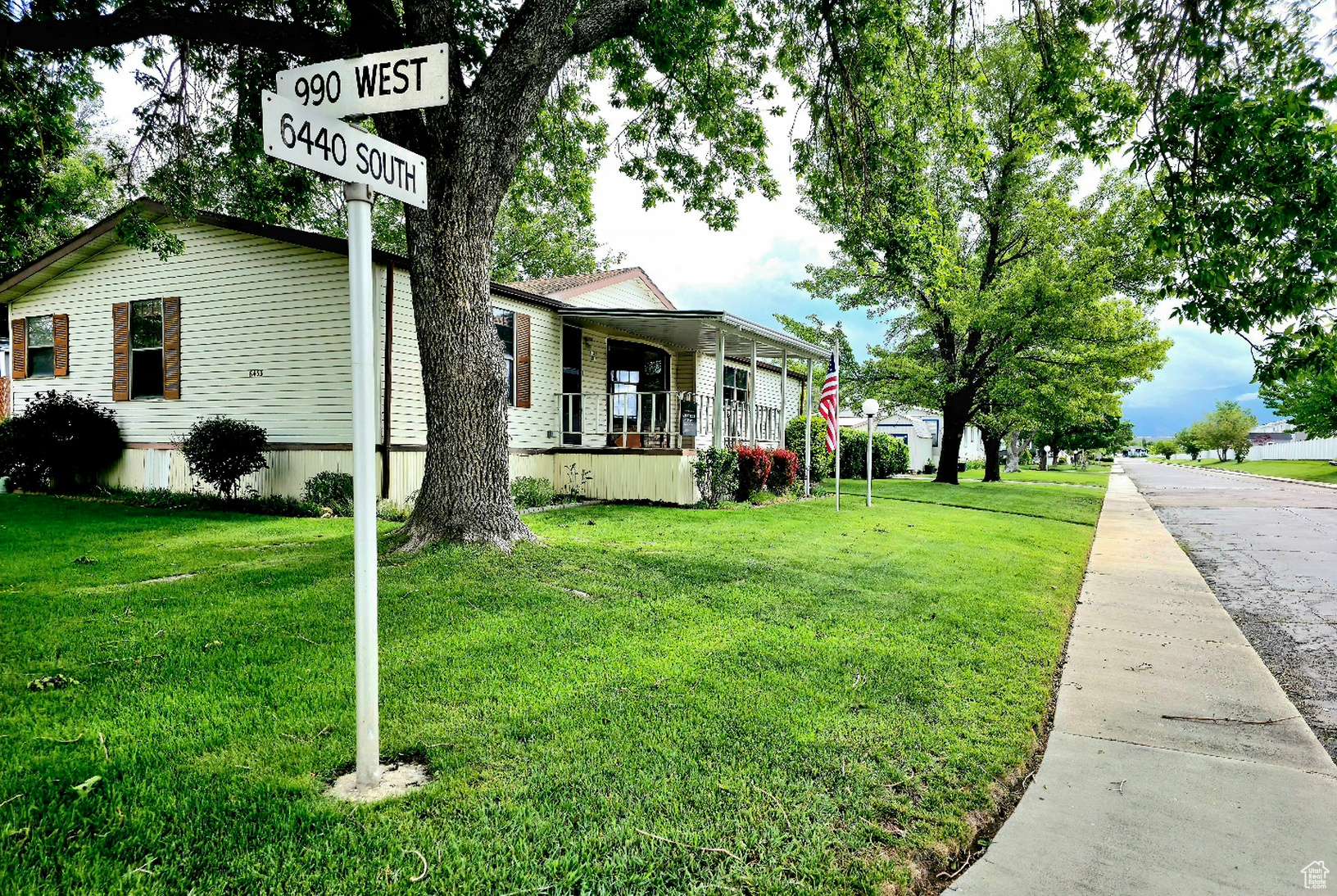 Murray, UT 84123,6433 S 990 W