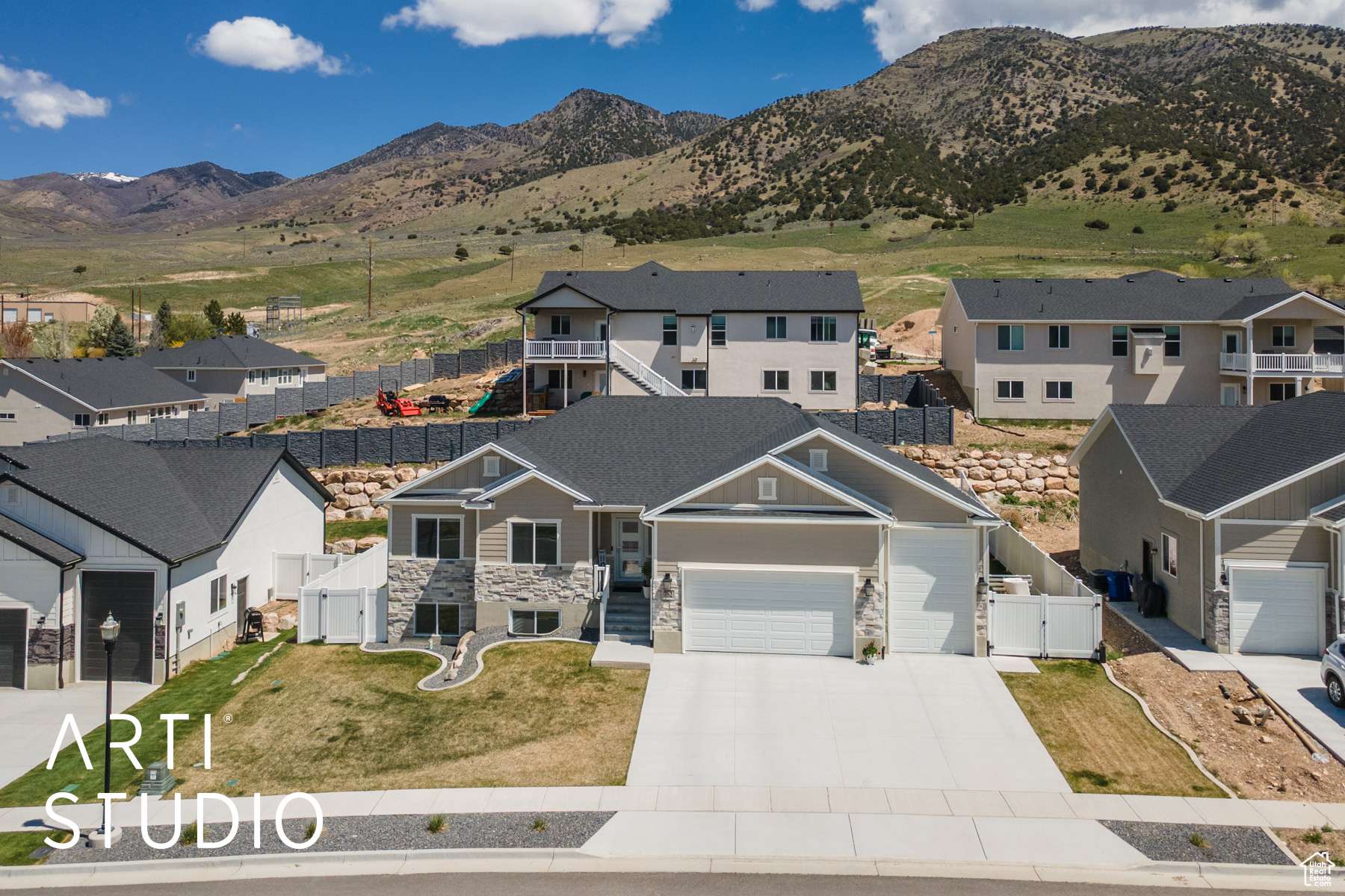 Morgan, UT 84050,752 N SUNSET DR