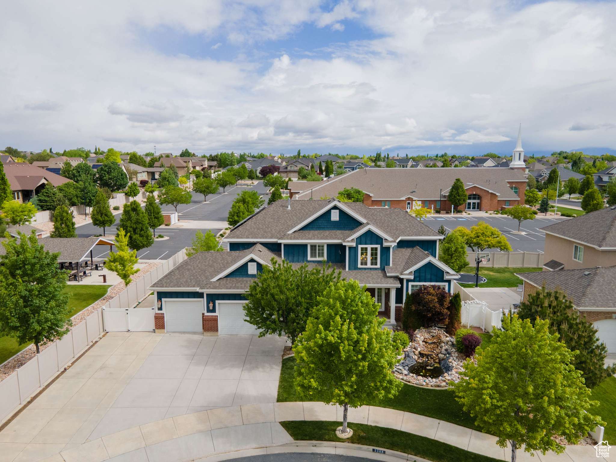 South Jordan, UT 84095,3388 W ROCKY PEAK WAY