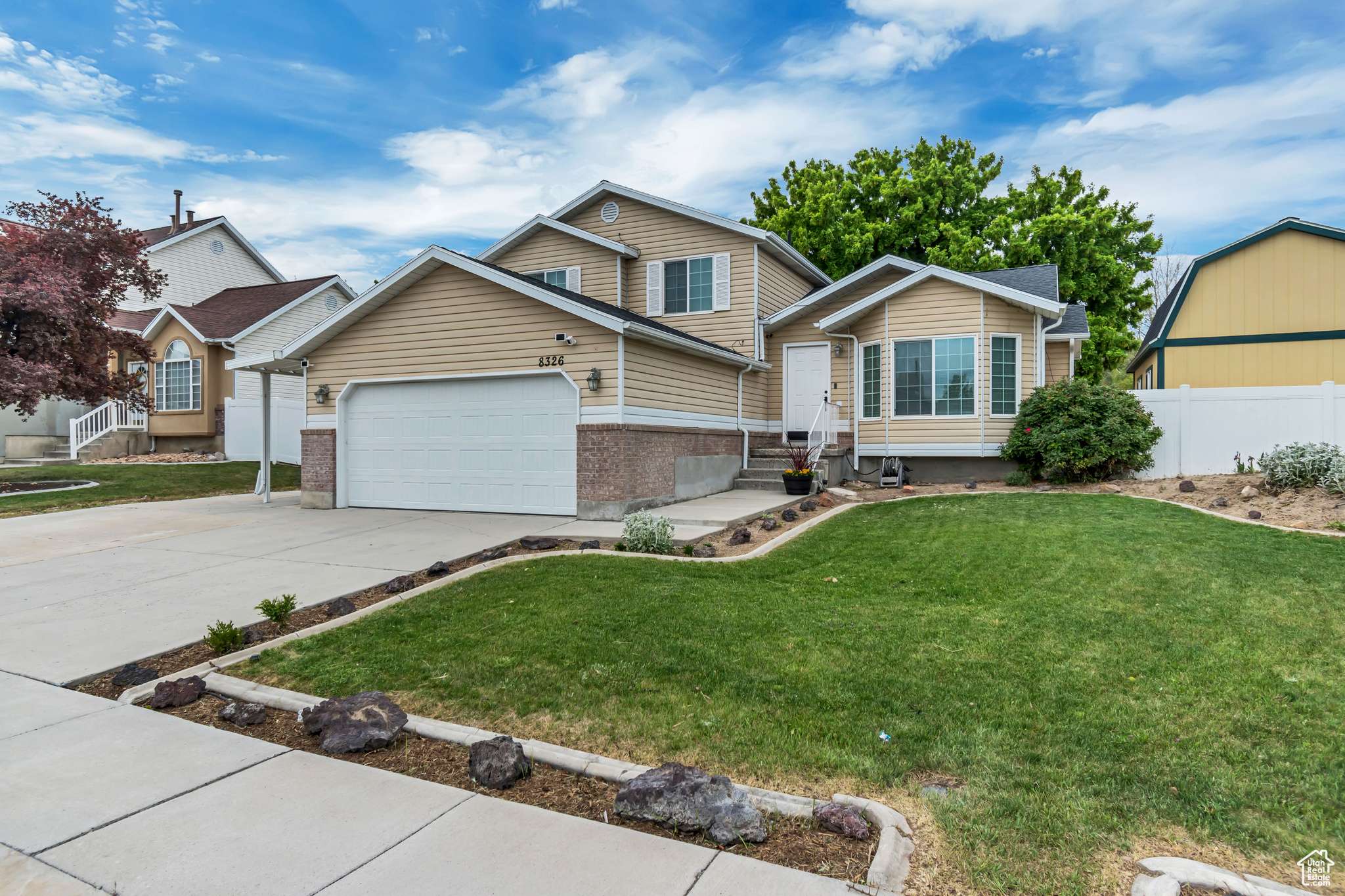 West Jordan, UT 84088,8326 S RAMS HORN DR W