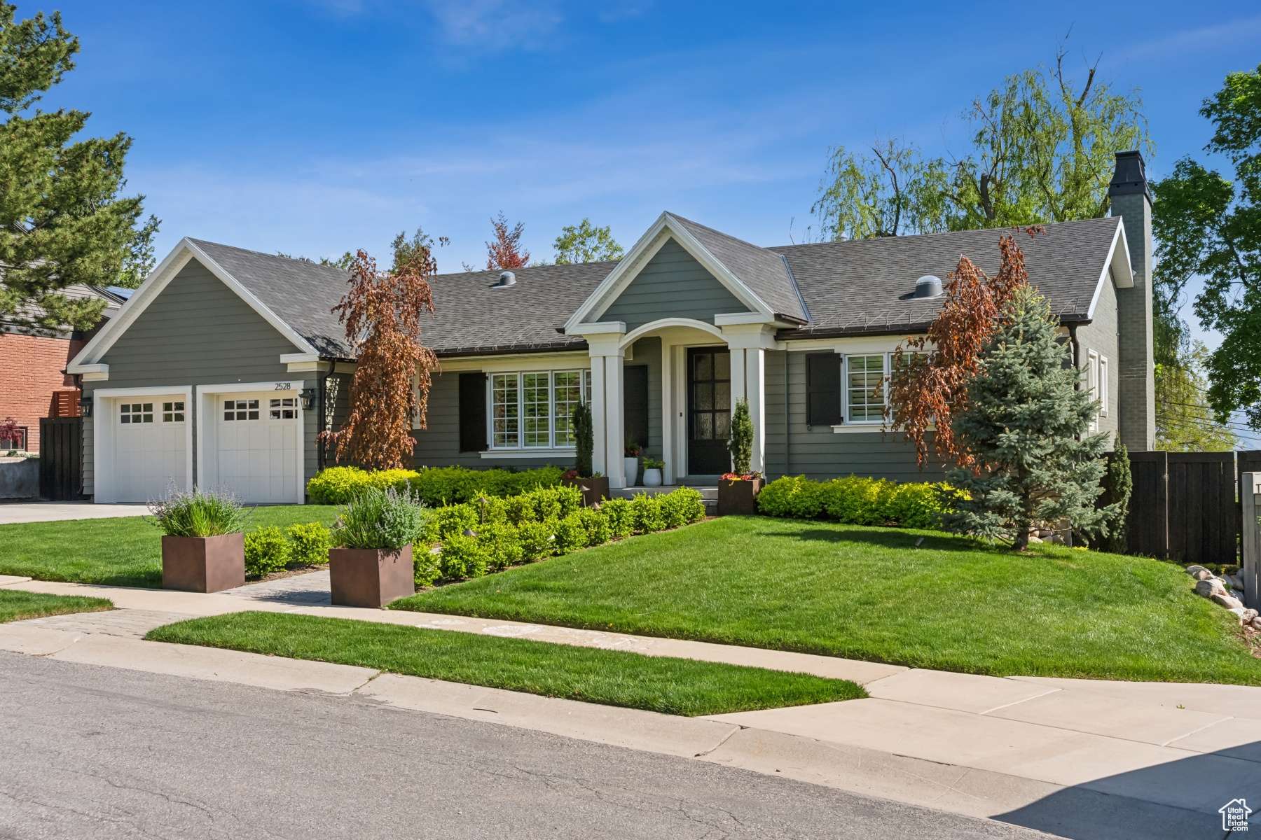 Salt Lake City, UT 84108,2528 E SKYLINE DR