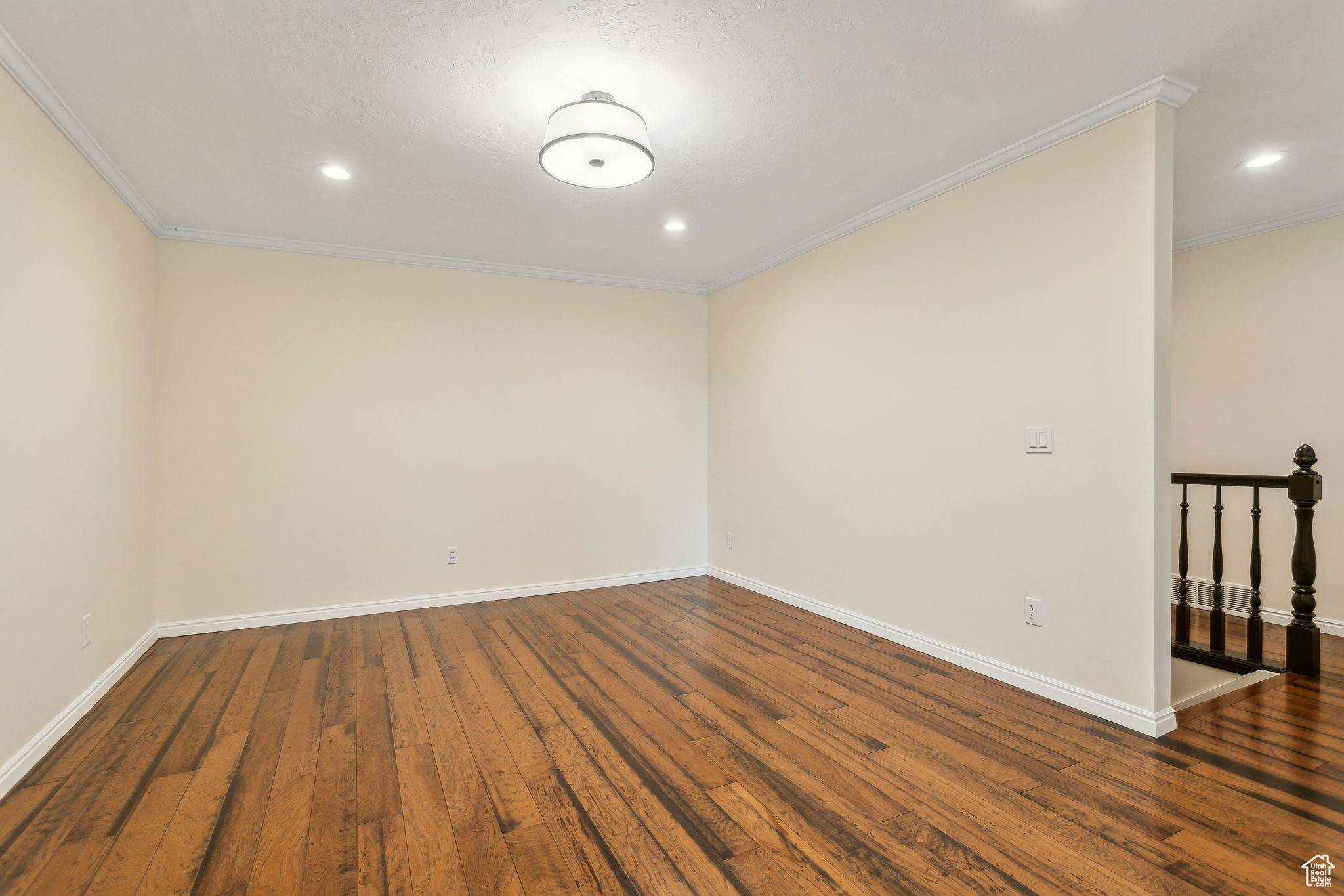 South Jordan, UT 84095,911 W BROOKCREST CIR