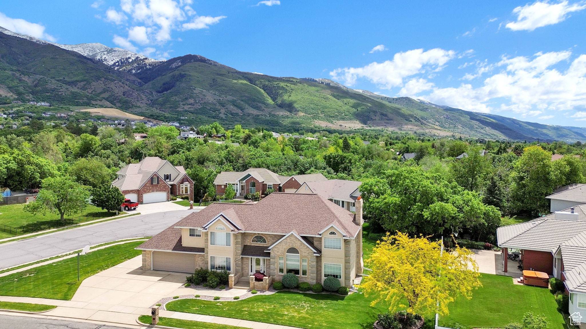 Layton, UT 84040,2382 SUMMERWOOD DR