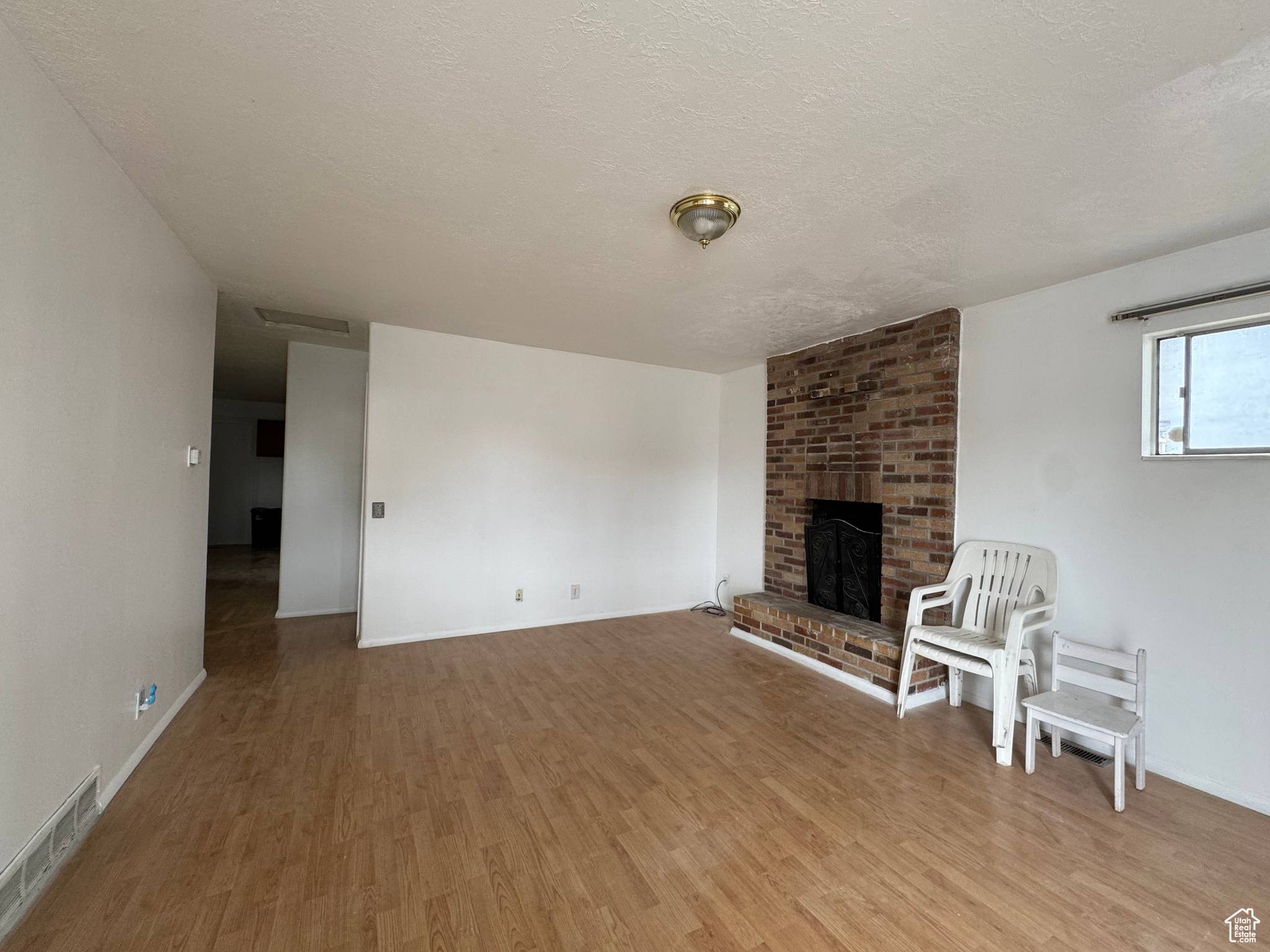 Salt Lake City, UT 84119,1666 W WARNOCK ST S