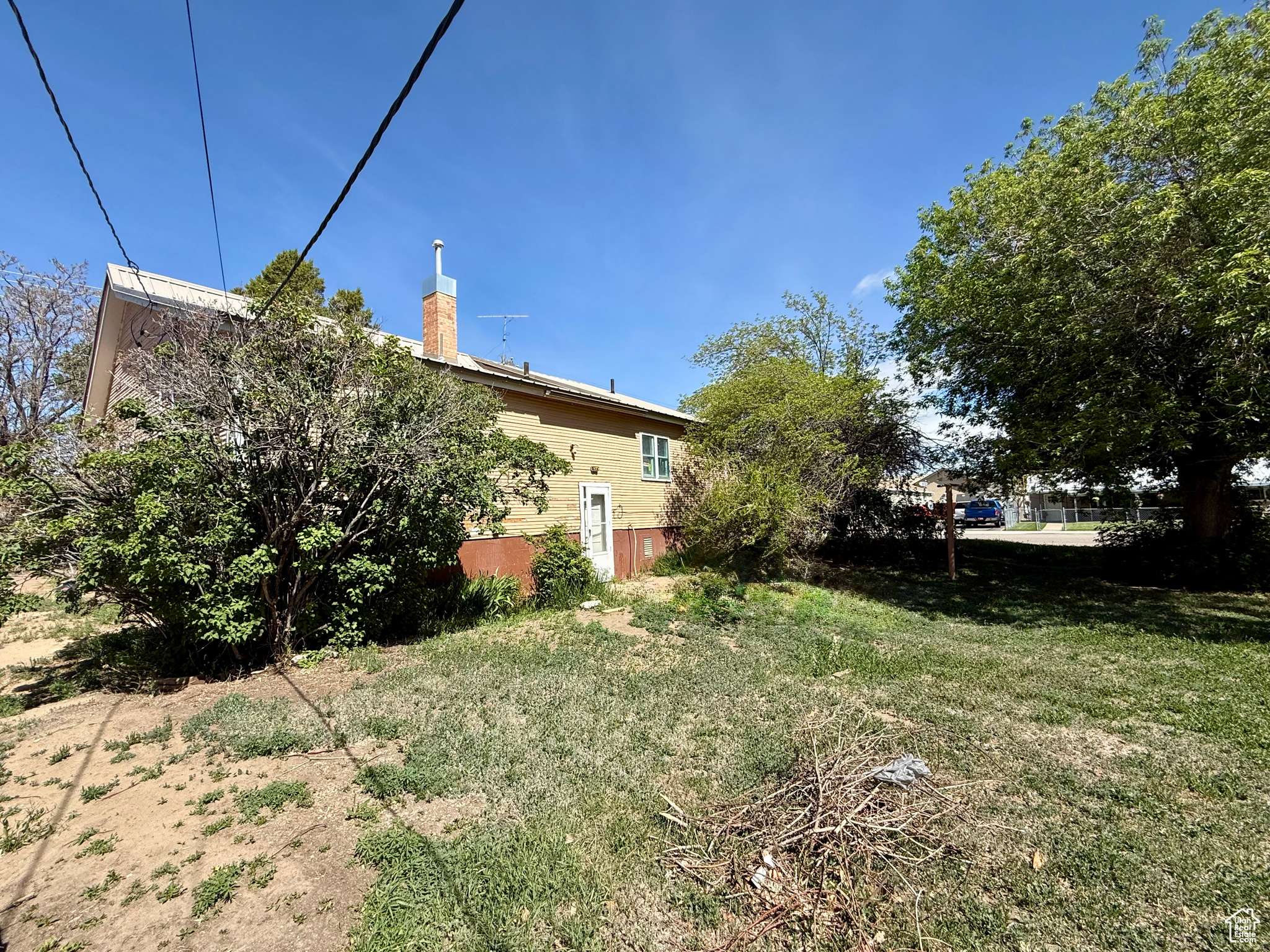 Vernal, UT 84078,479 S VERNAL AVE