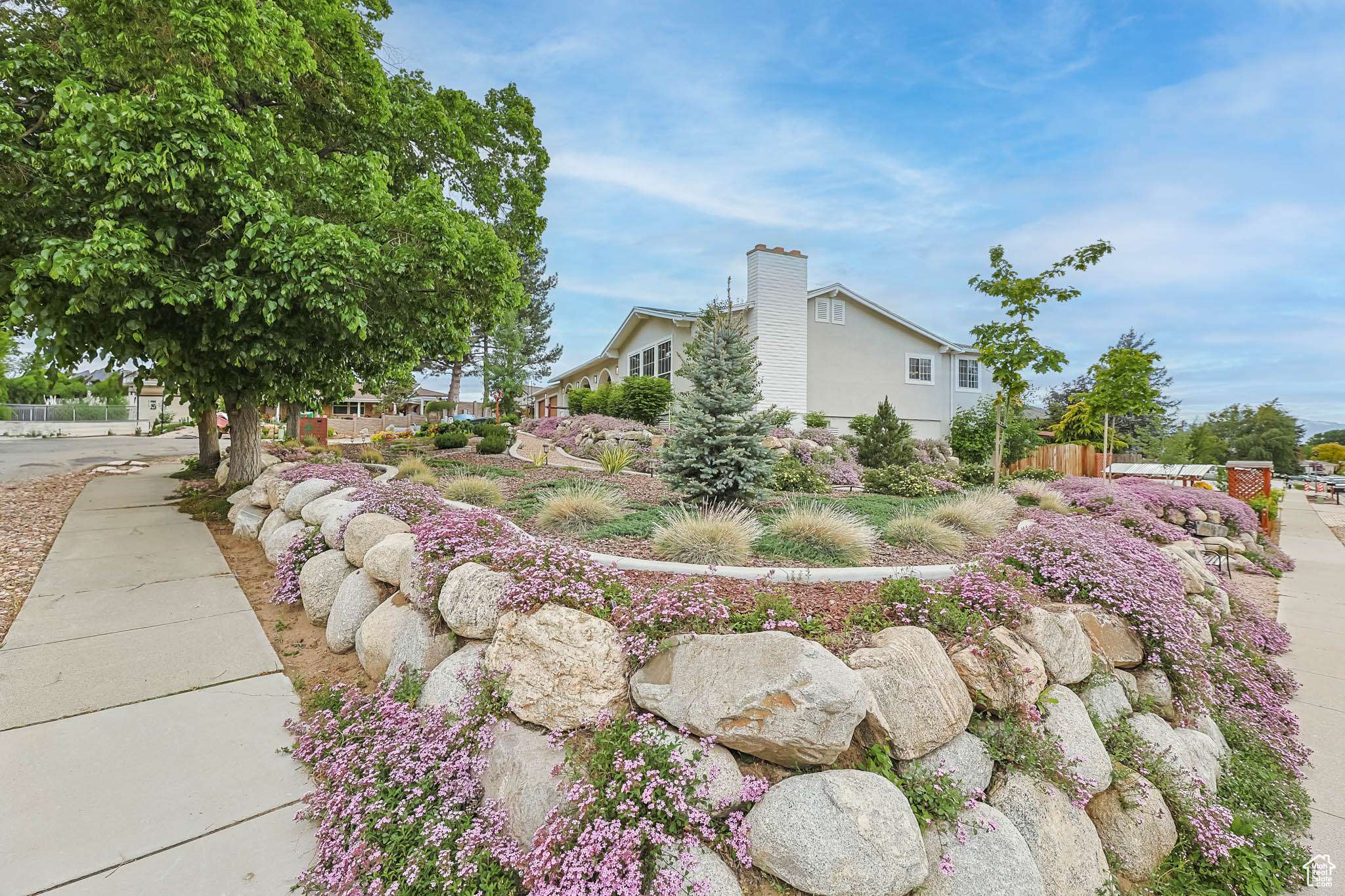 Cottonwood Heights, UT 84121,7414 S PARKCREST CT