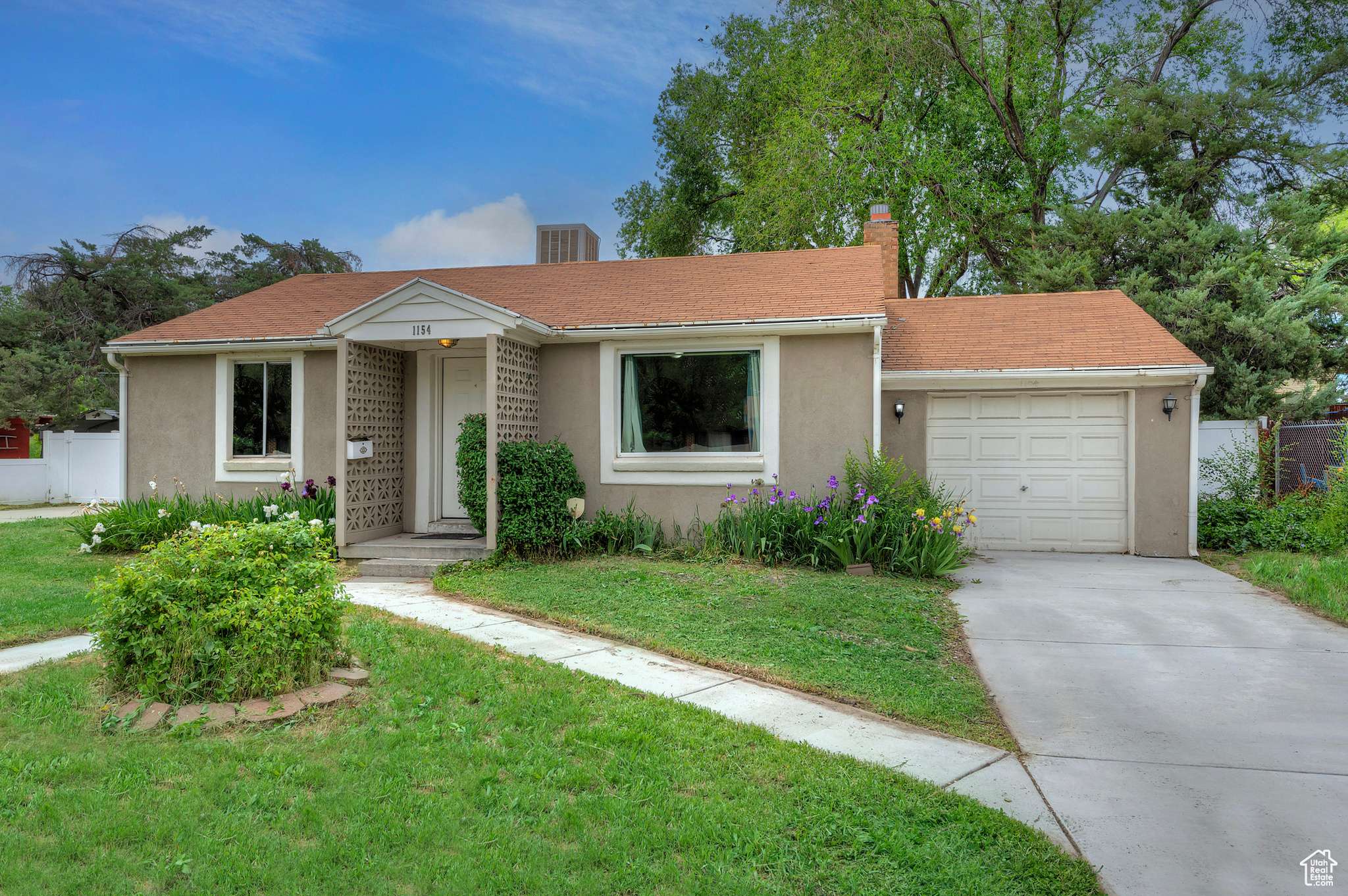 Salt Lake City, UT 84104,1154 S MONTGOMERY ST W