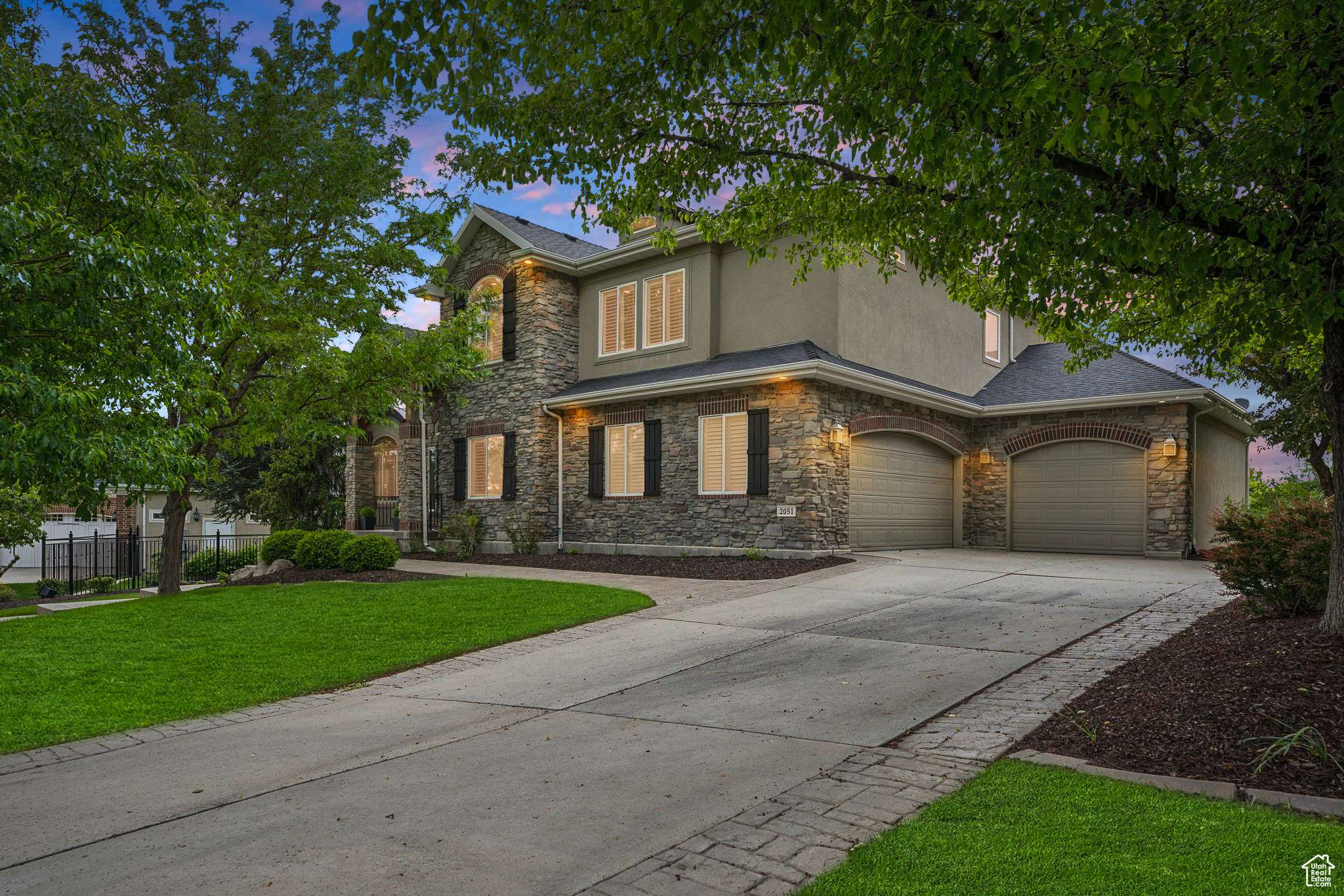 Draper, UT 84020,2051 E TIVOLI HILLS CT S