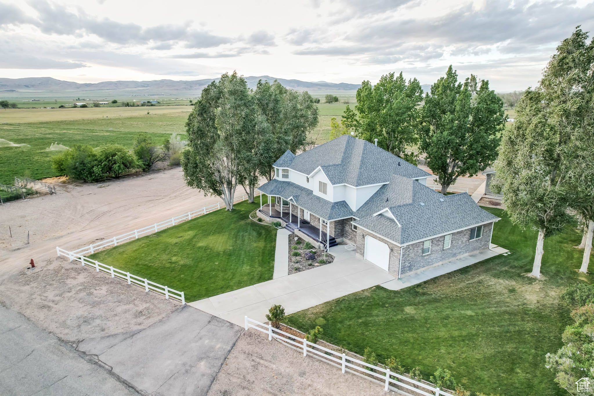 Levan, UT 84639,280 W 500 S