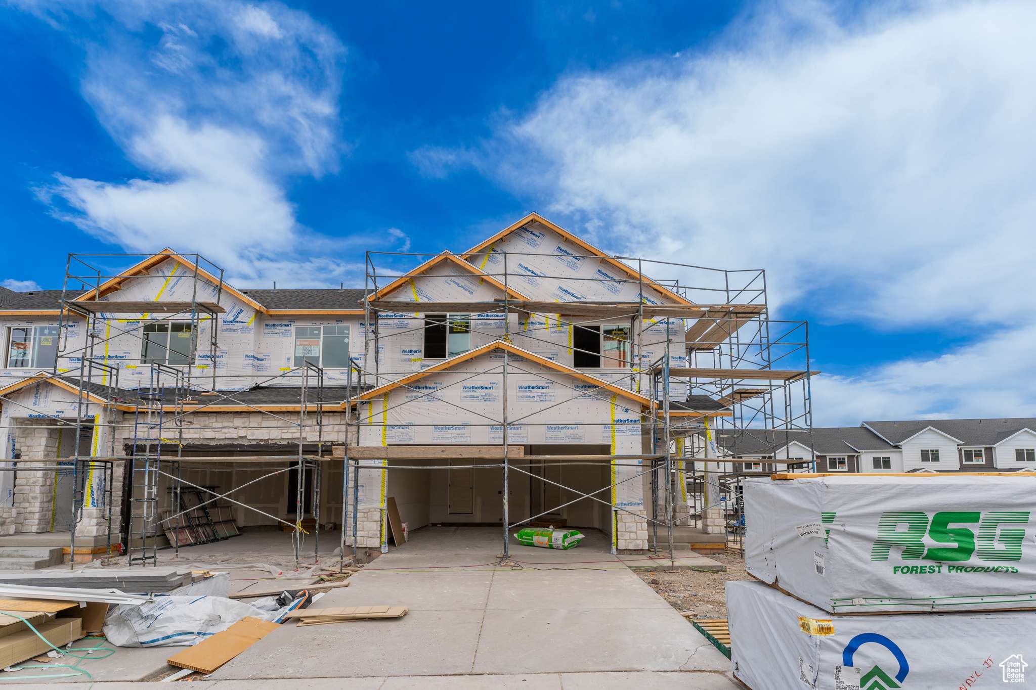 Saratoga Springs, UT 84045,2786 N RED VELVET LN #2414
