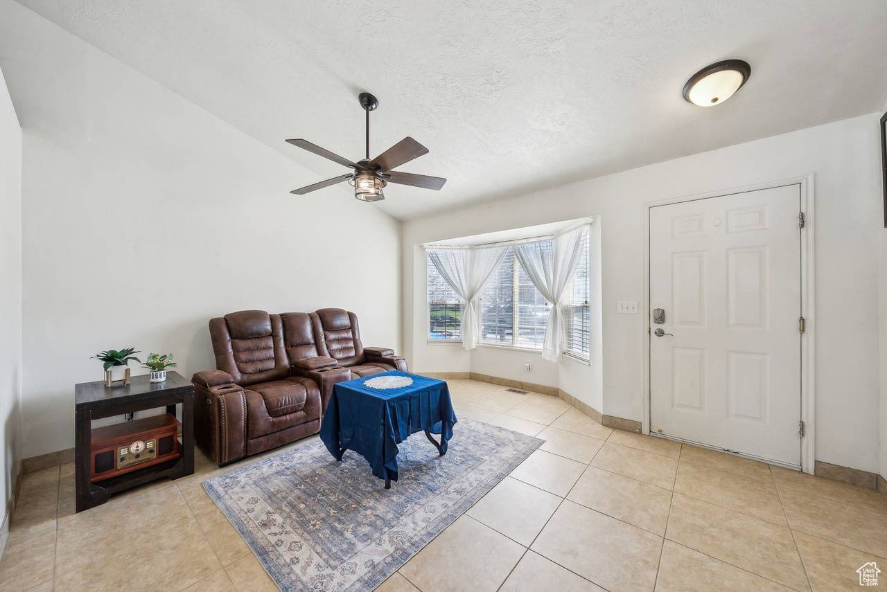 Spanish Fork, UT 84660,1447 E 230 S