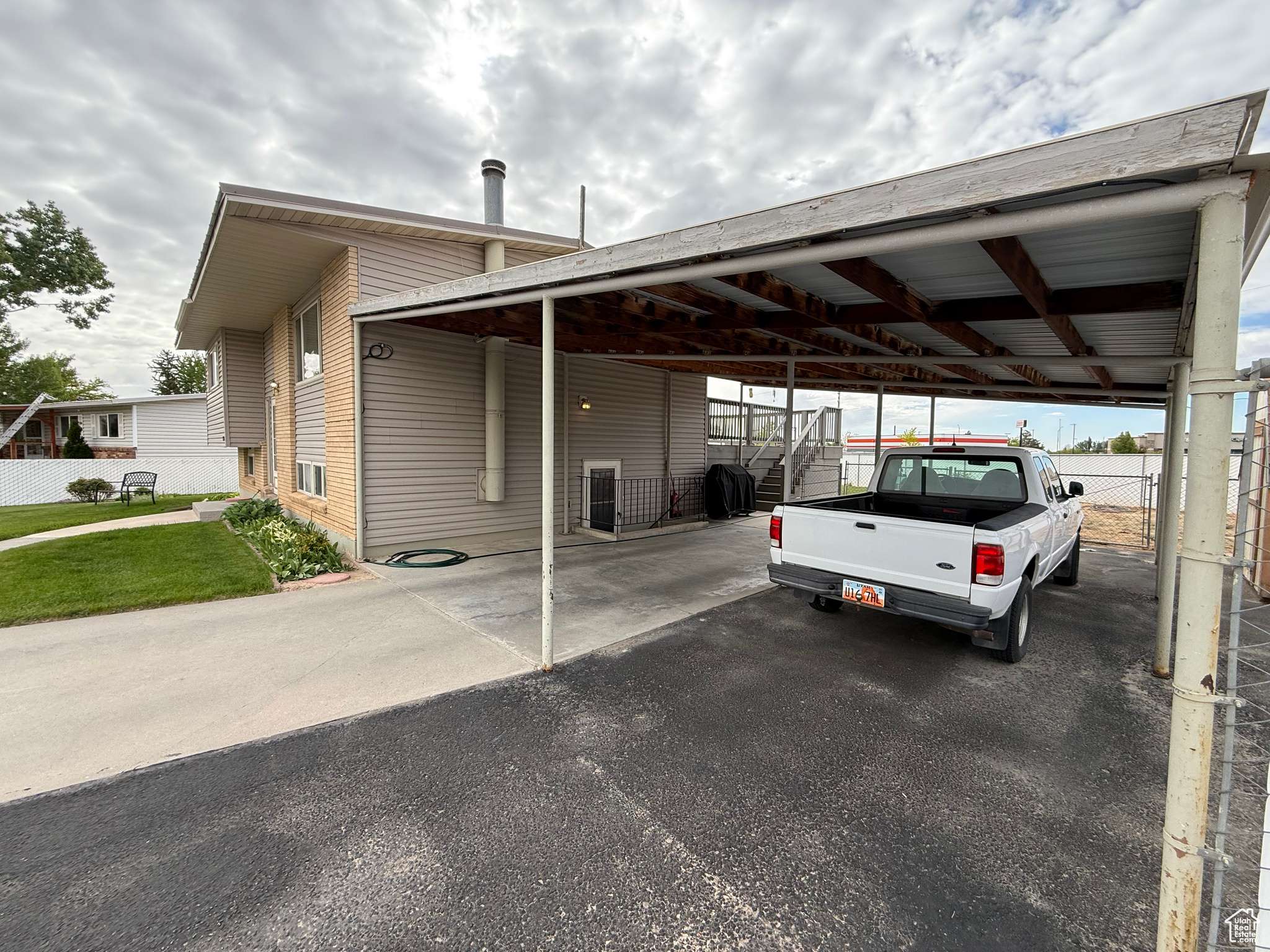 Vernal, UT 84078,1255 W 200 S