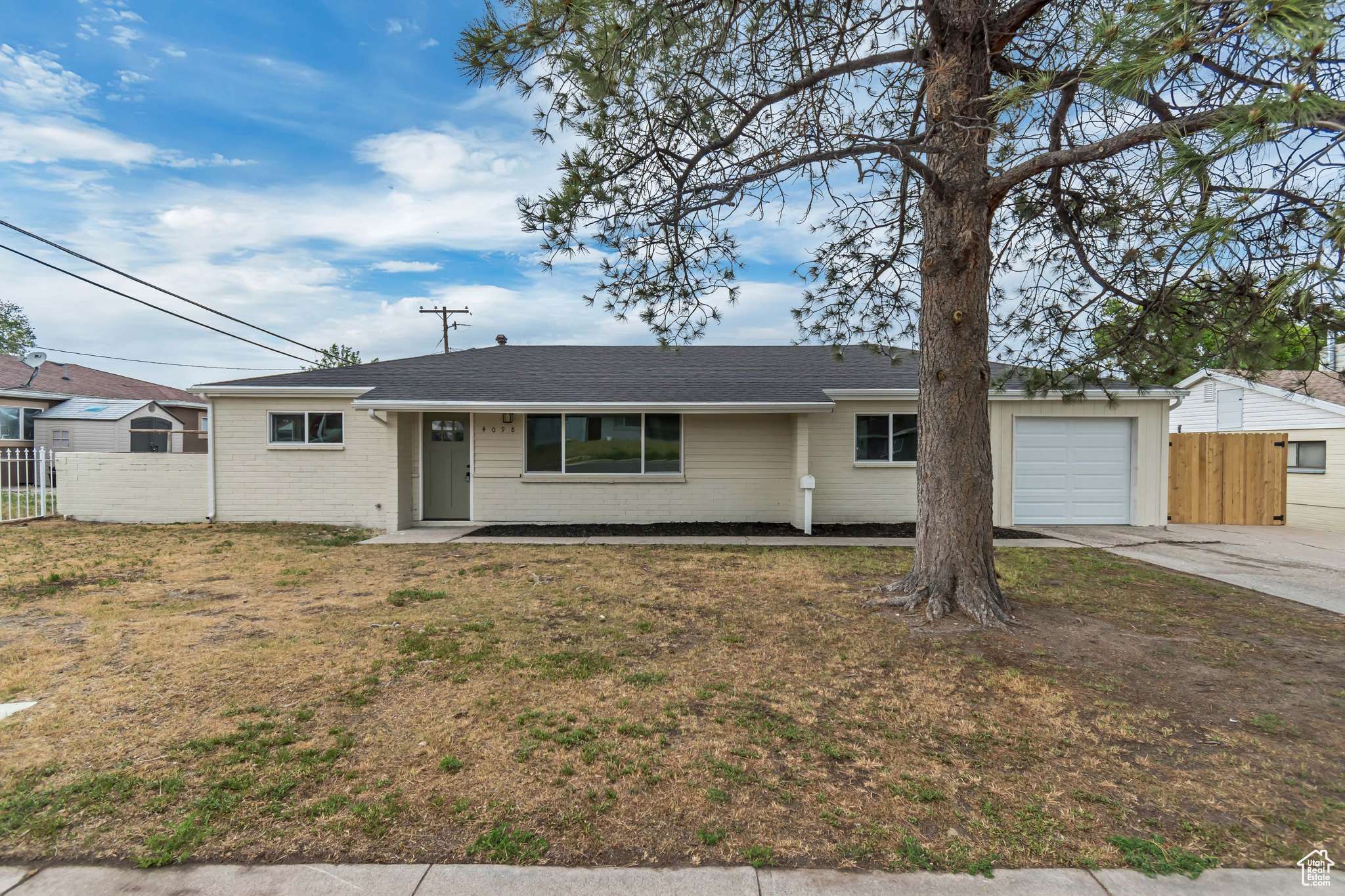 Salt Lake City, UT 84118,4098 W 5580 S