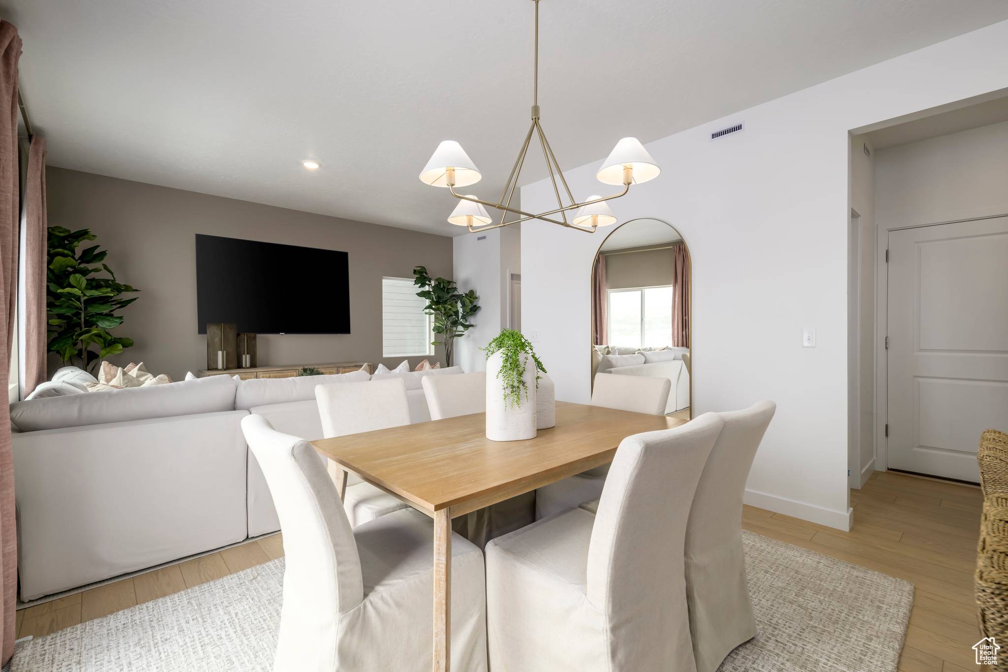 West Jordan, UT 84081,6062 W GRANET GROVE WAY S #236