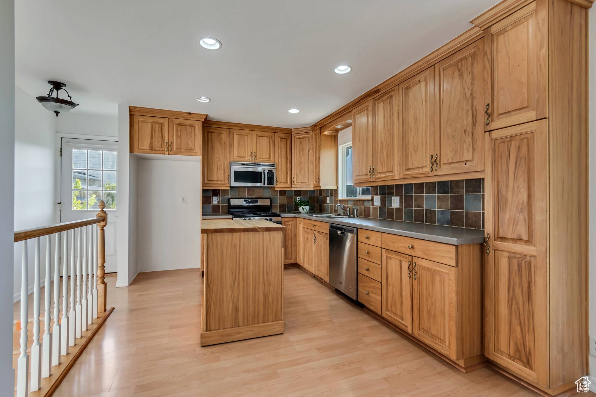 West Jordan, UT 84084,3236 W NEW WORLD DR S