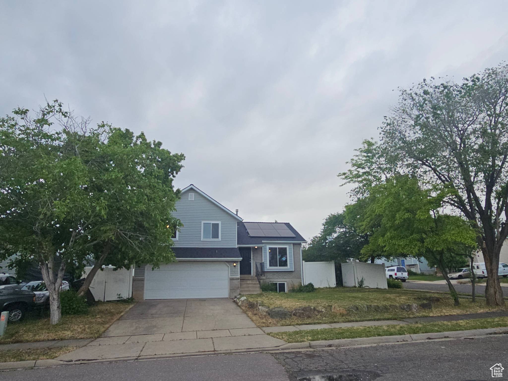 Clearfield, UT 84015,417 W 225 N