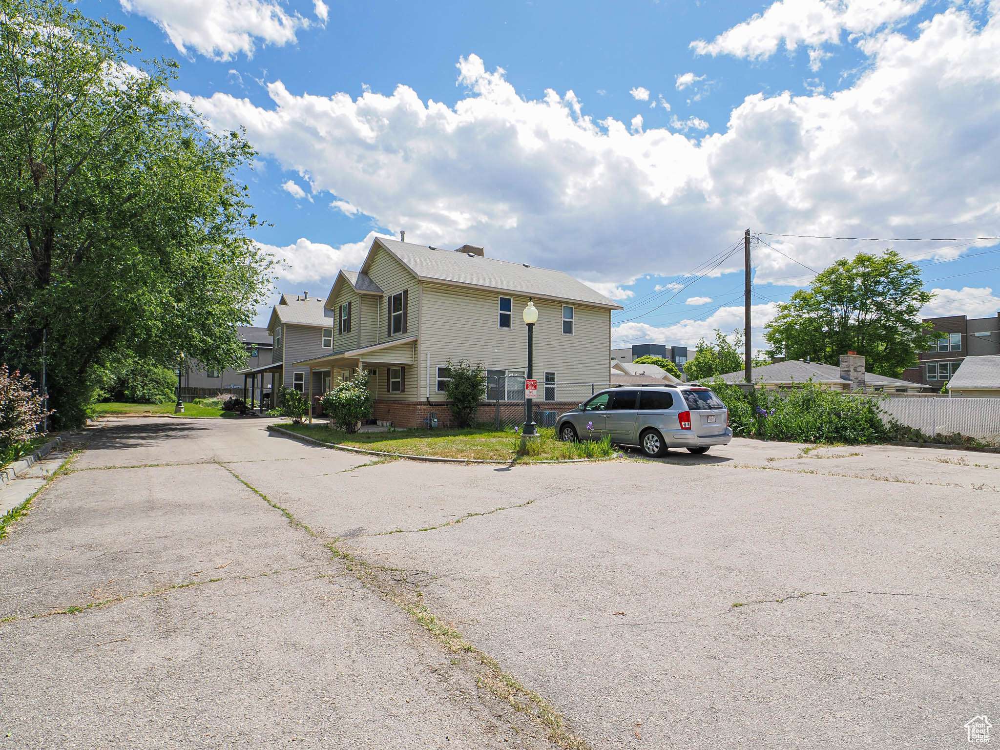 Midvale, UT 84047,787 W LENNOX ST S
