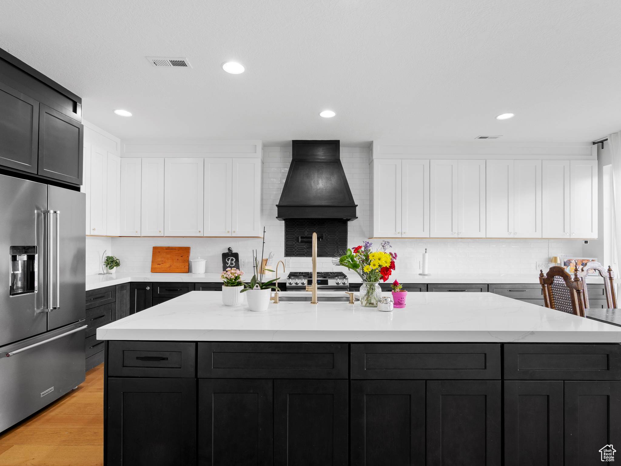 Saratoga Springs, UT 84045,2083 N ELDERBERRY DR