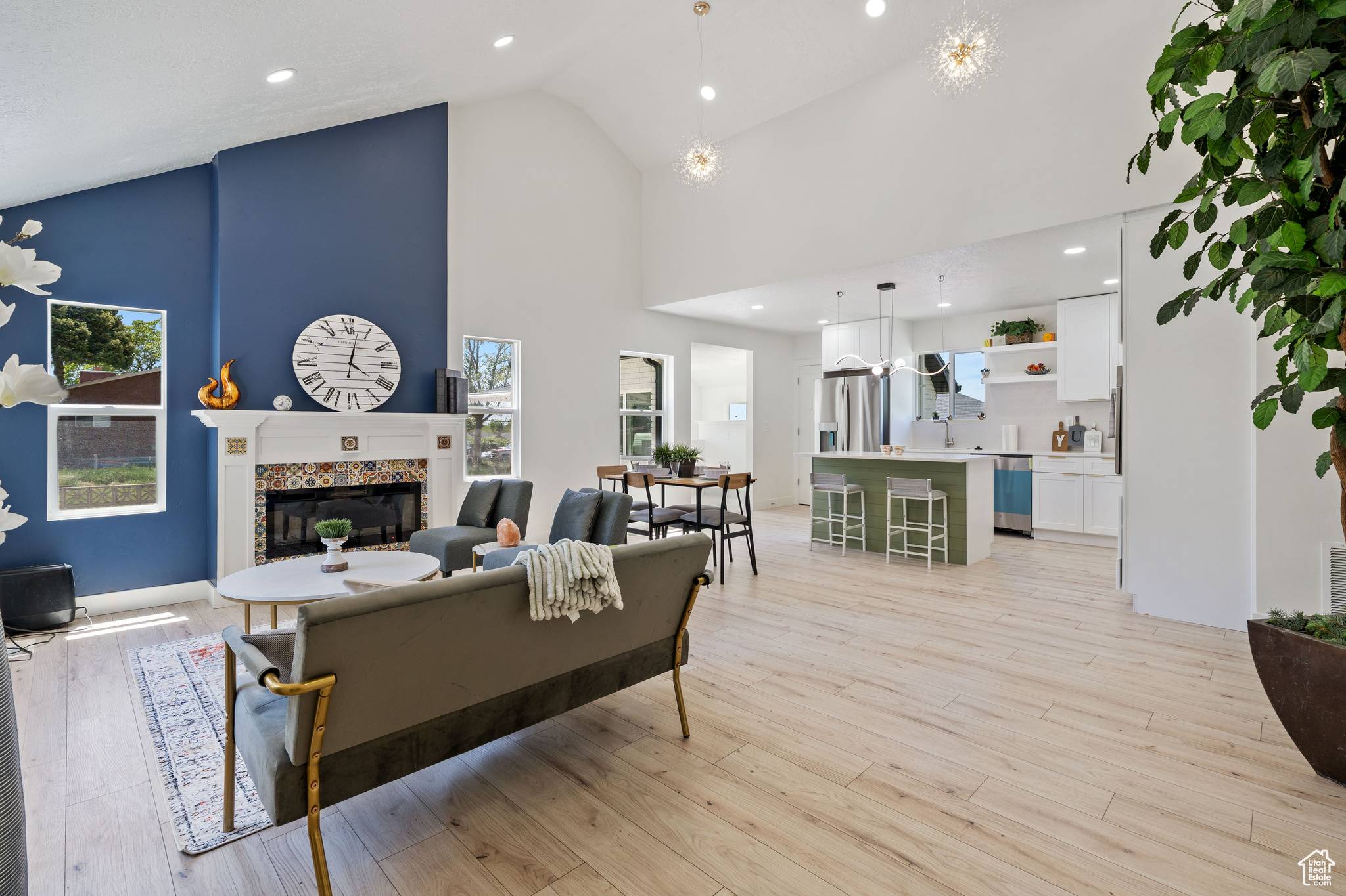 Pleasant Grove, UT 84062,905 N 100 E