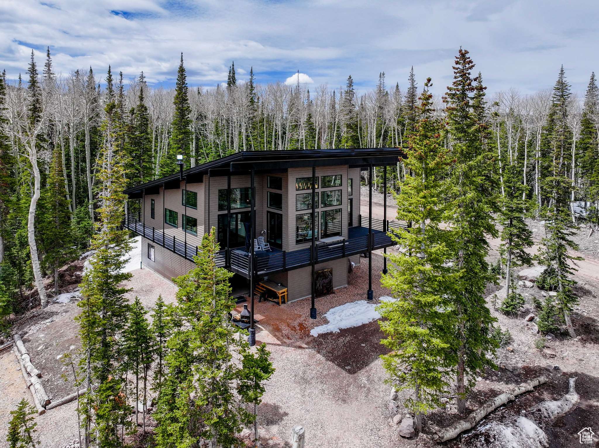 Brian Head, UT 84719,466 N ELK DR