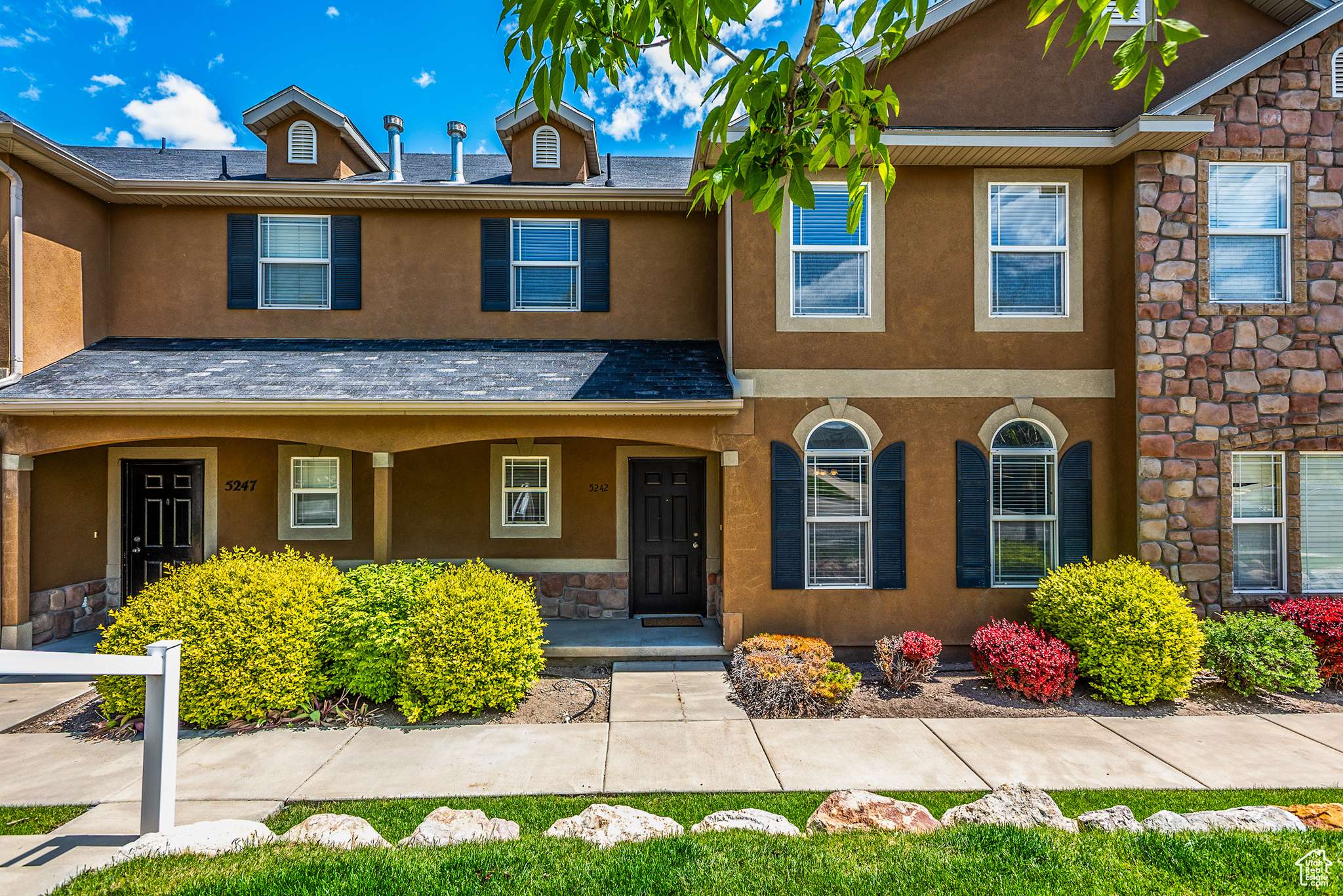 West Jordan, UT 84081,5242 W COOL WATER WAY S