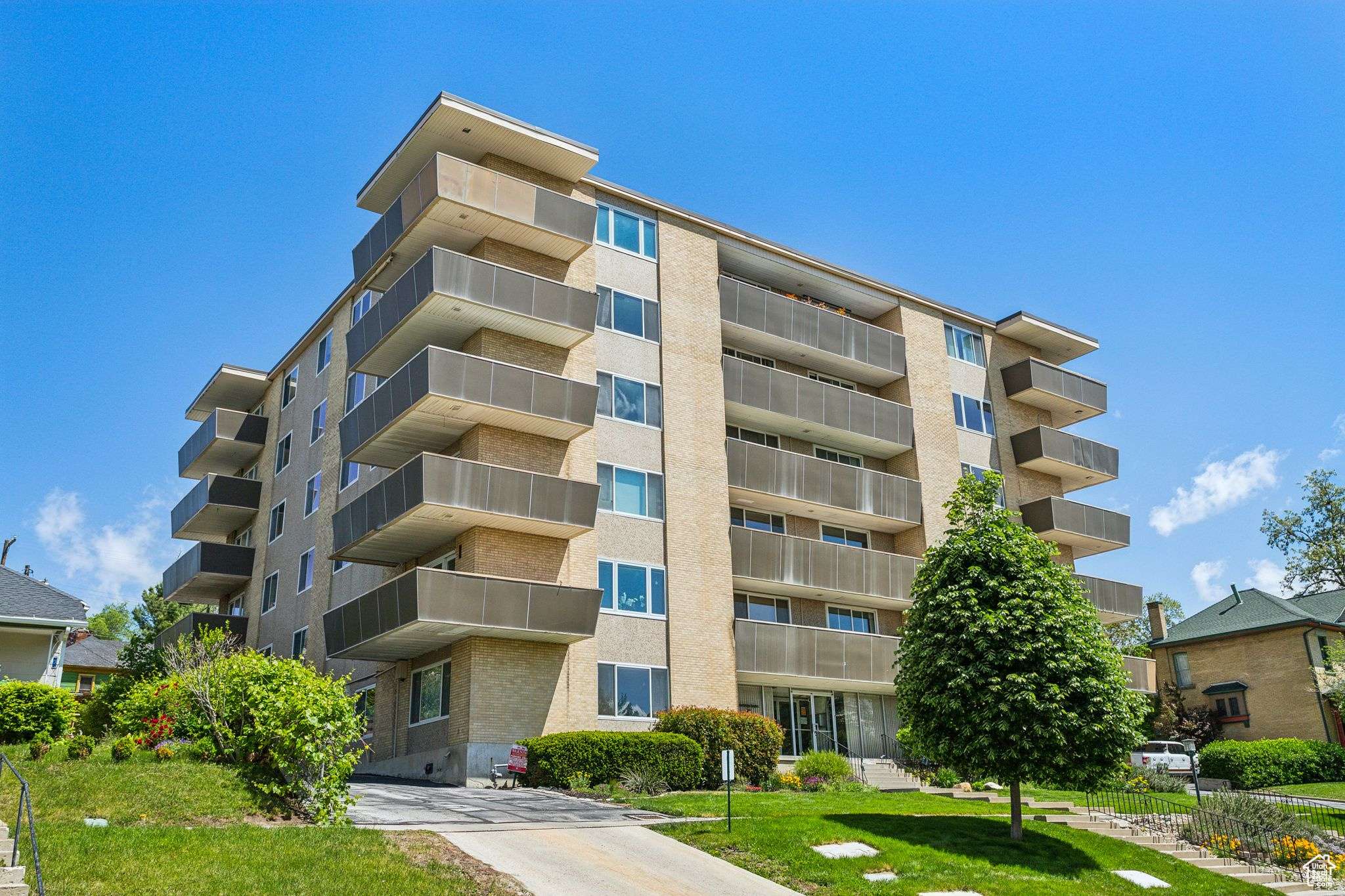 Salt Lake City, UT 84103,521 E 5TH AVE #201