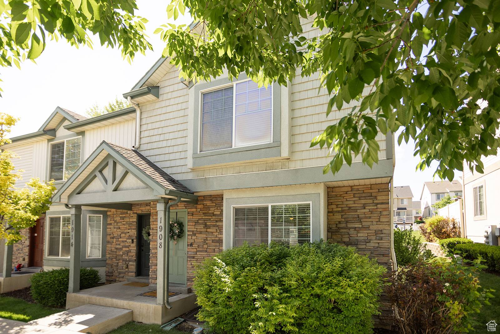 Provo, UT 84604,1908 W 1020 N