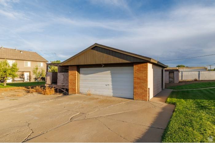 Vernal, UT 84078,582 N VERNAL AVE AVE