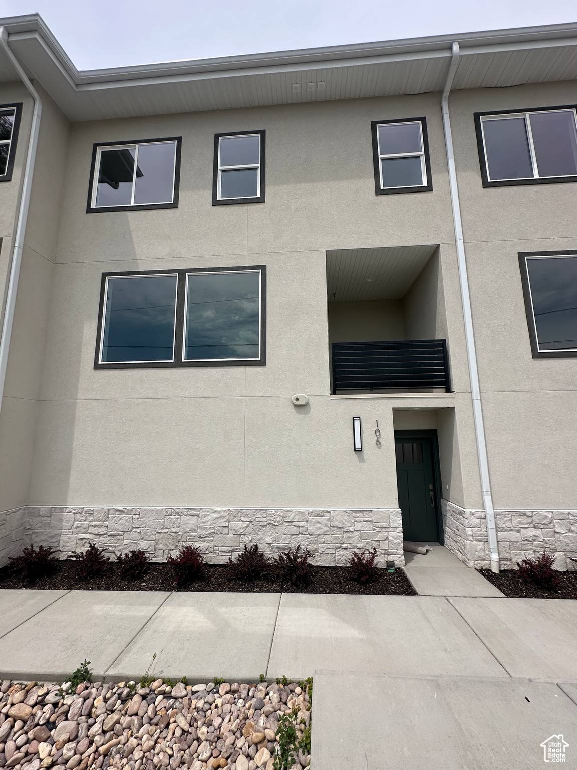 Millcreek, UT 84124,1562 E 3900 S #106