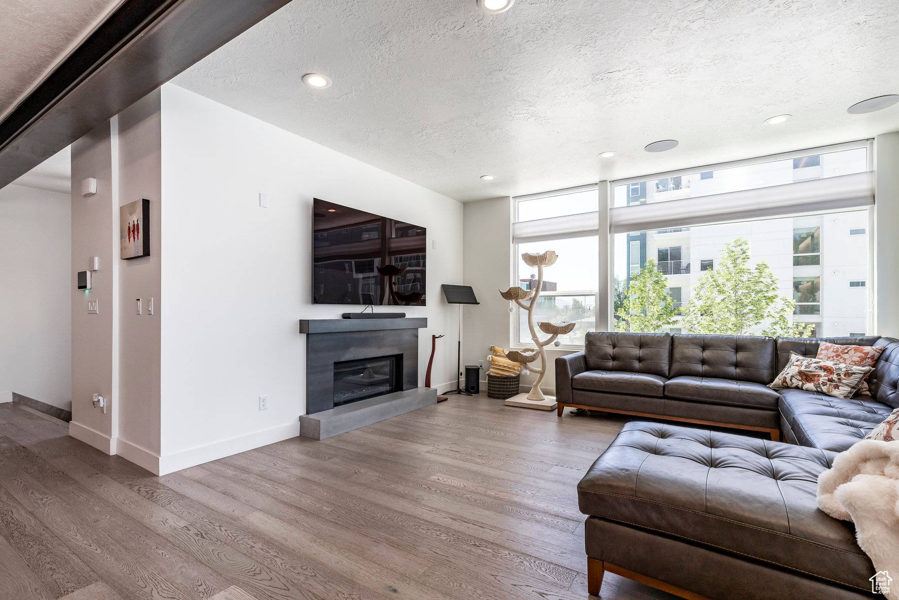Salt Lake City, UT 84103,260 W 500 N #4