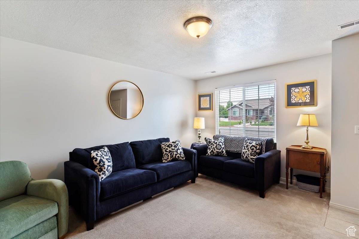 South Ogden, UT 84405,1338 E 6125 S