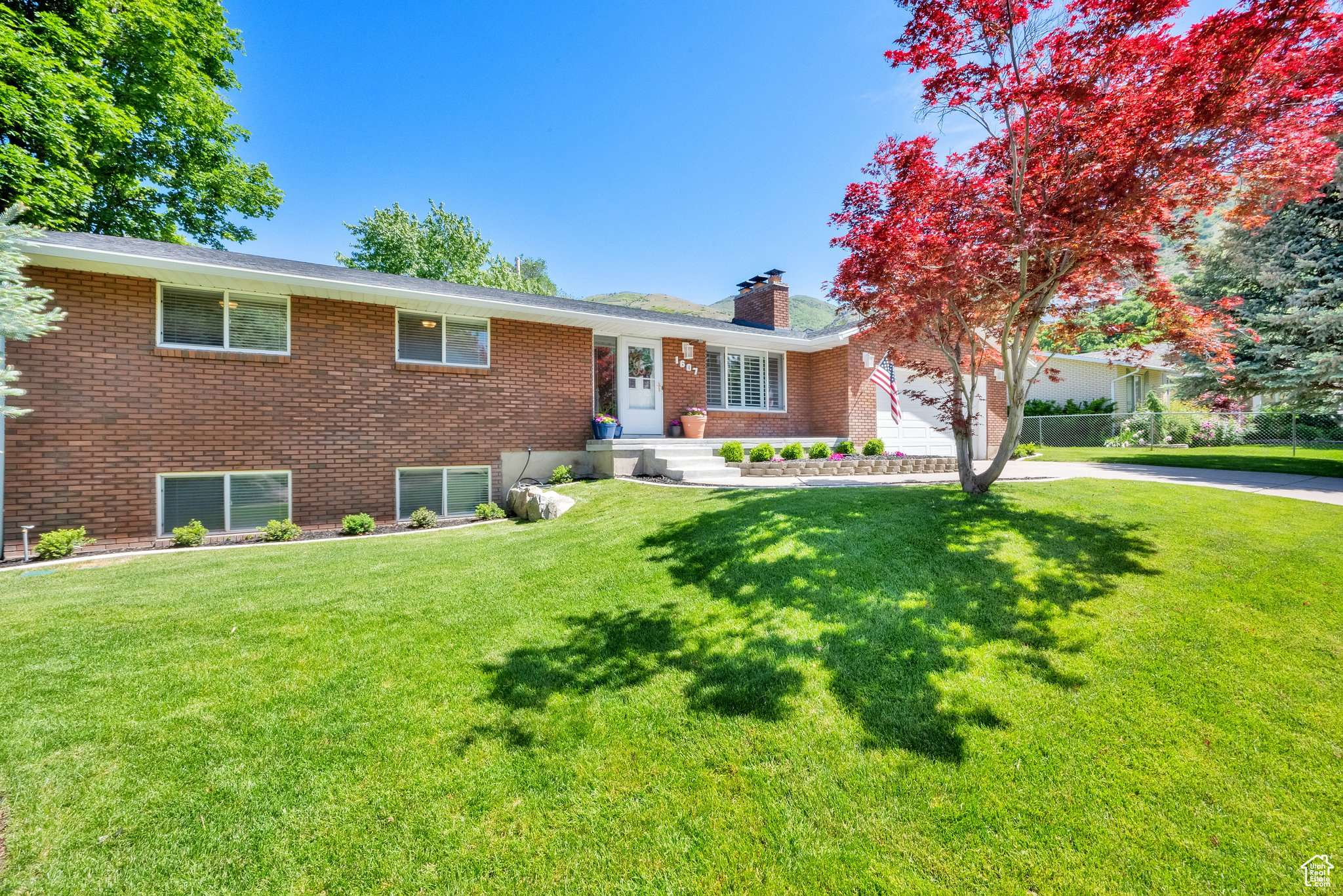 Fruit Heights, UT 84037,1607 MOUNTAIN CIR