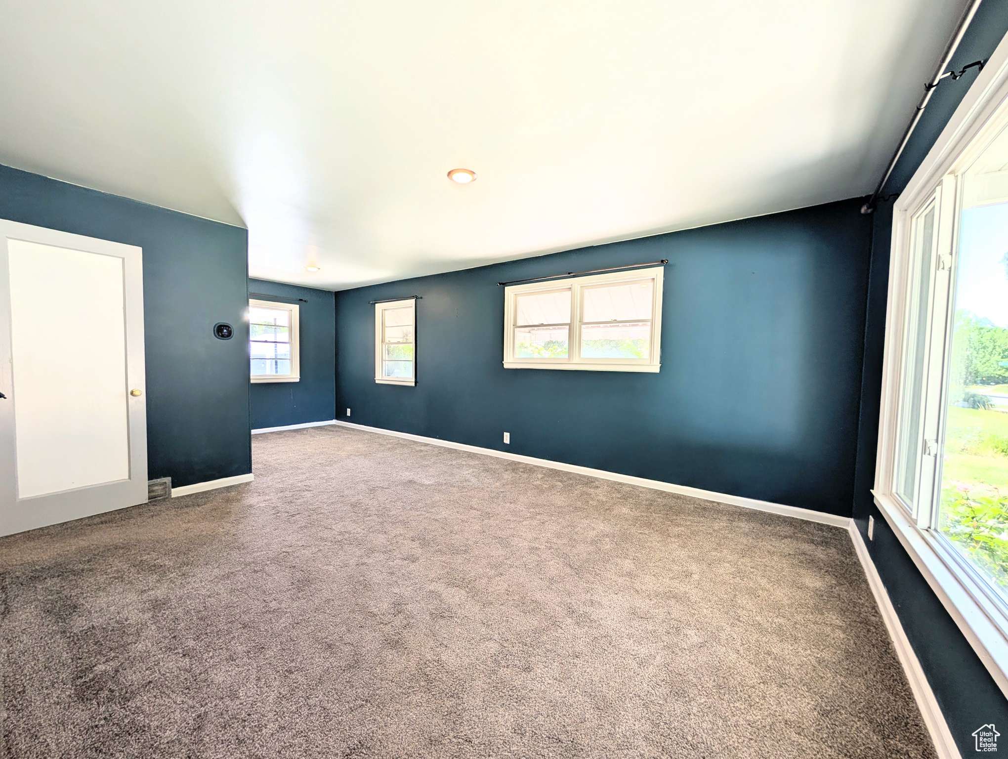 Salt Lake City, UT 84116,866 AMERICAN BEAUTY DR
