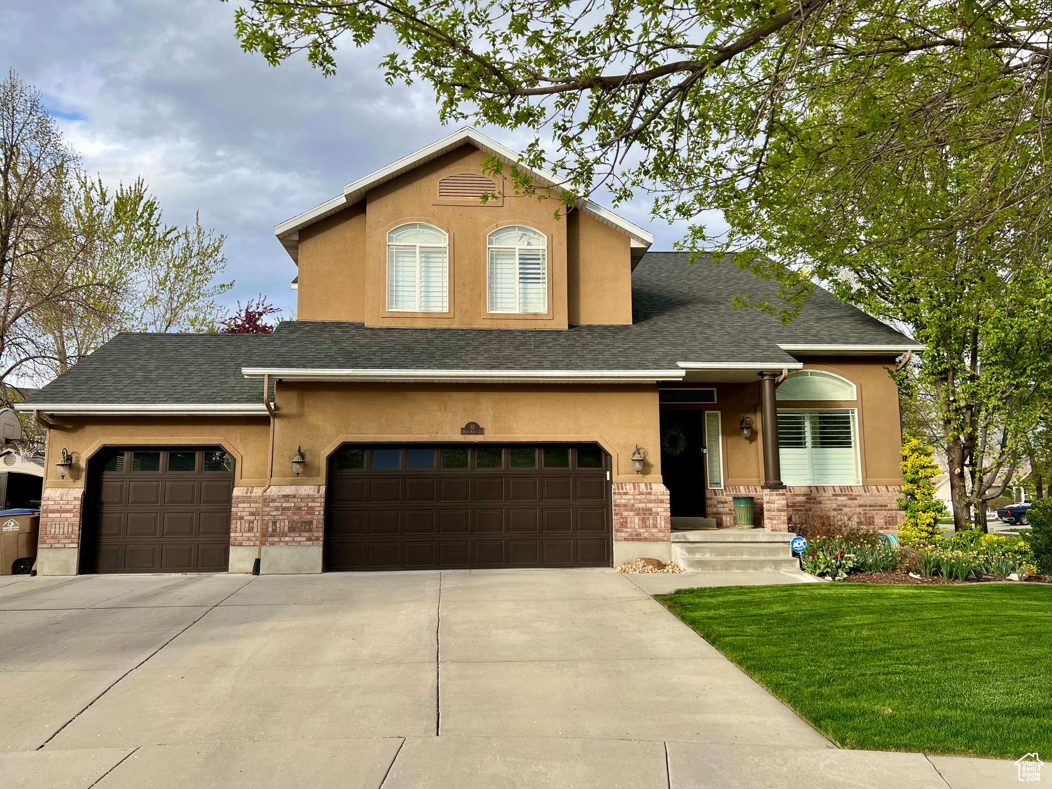 Draper, UT 84020,93 E SWEET BERRY CT